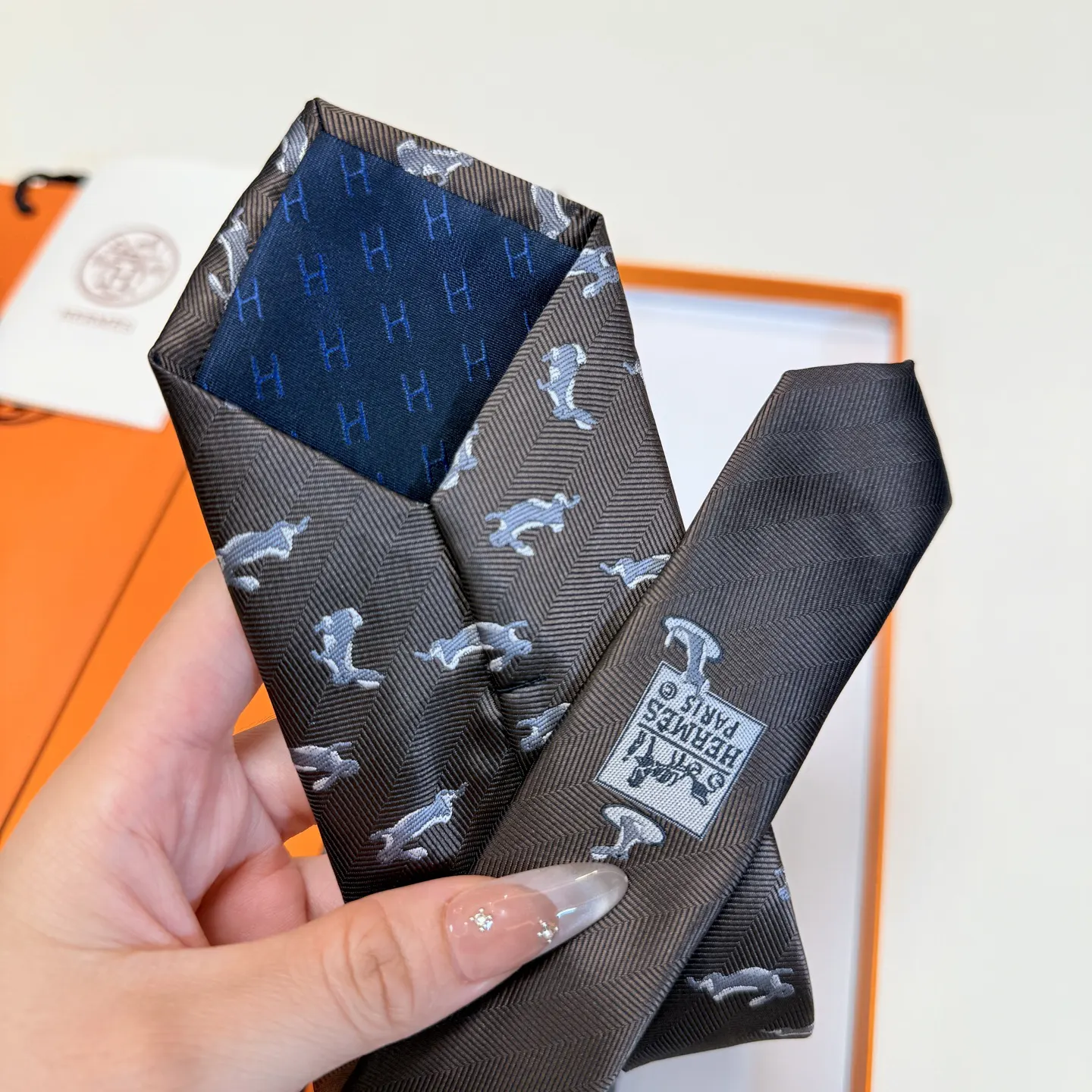 Hermès 领带 精致配饰