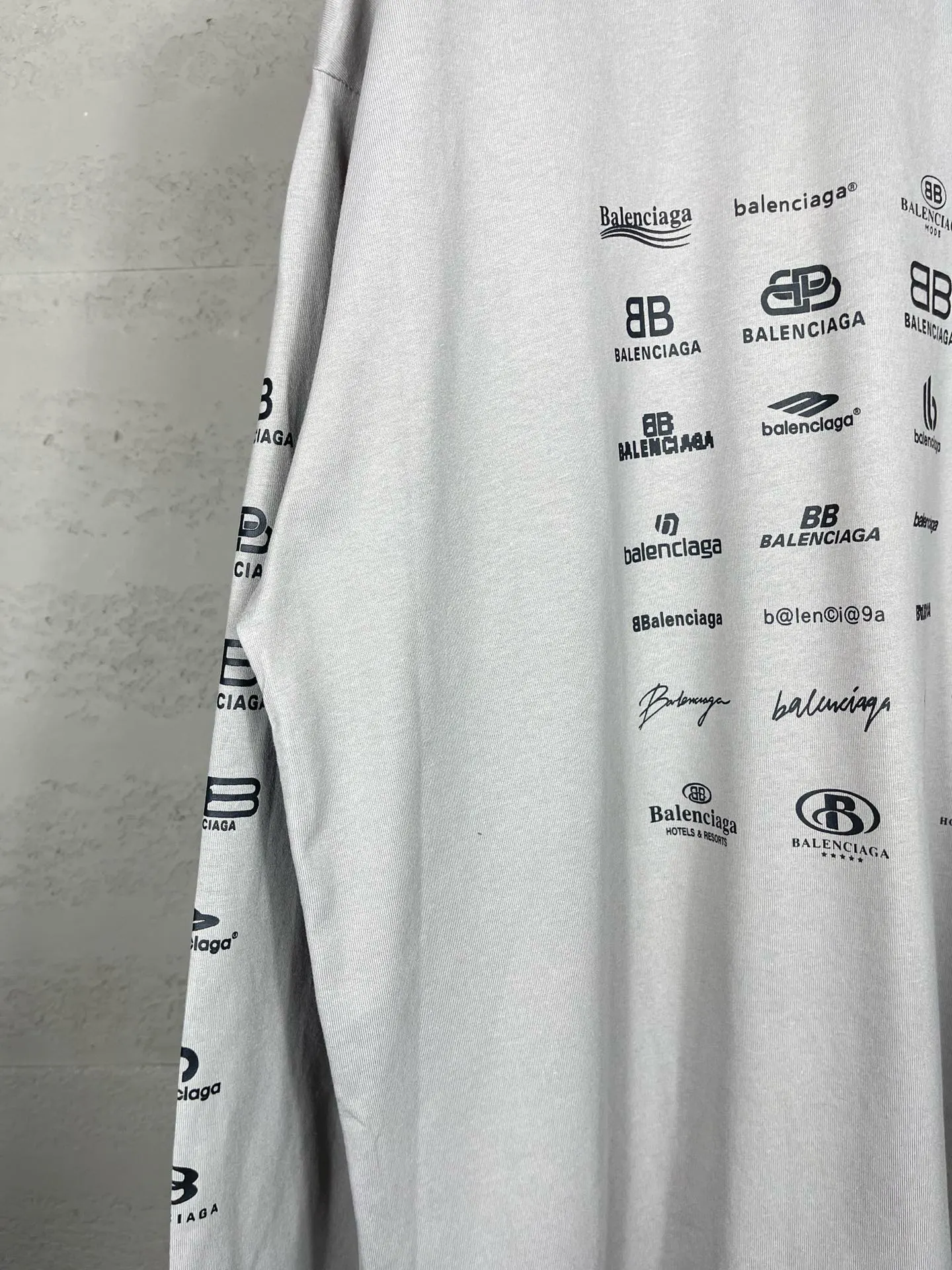Balenciaga 黑色 純棉 Logo 短袖T恤 宽松休閒(數字5) Balenciaga 黑色 純棉 Logo 短袖T恤 宽松休閒(數字5)
