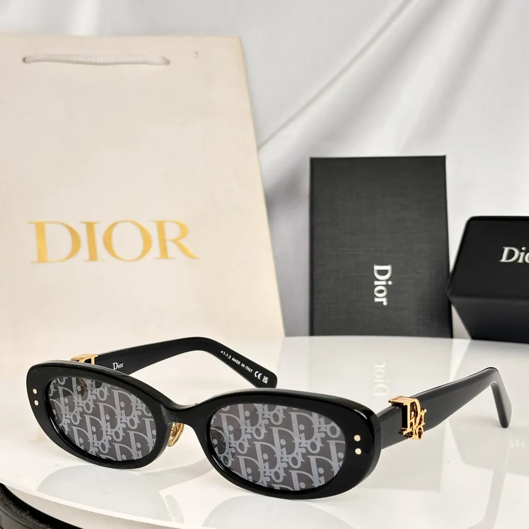 Dior 黑色窄框太阳镜 简约酷感款