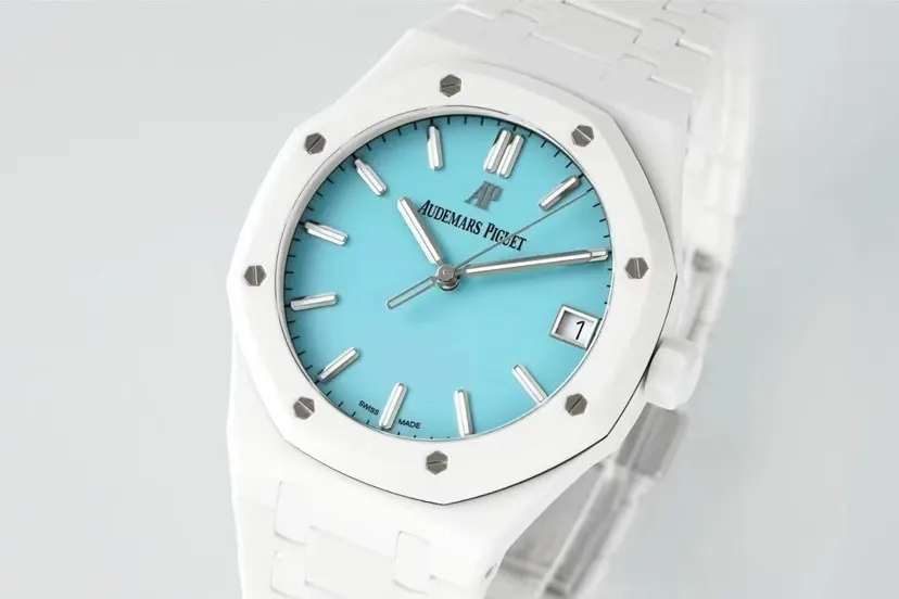 Black White Watch Classic