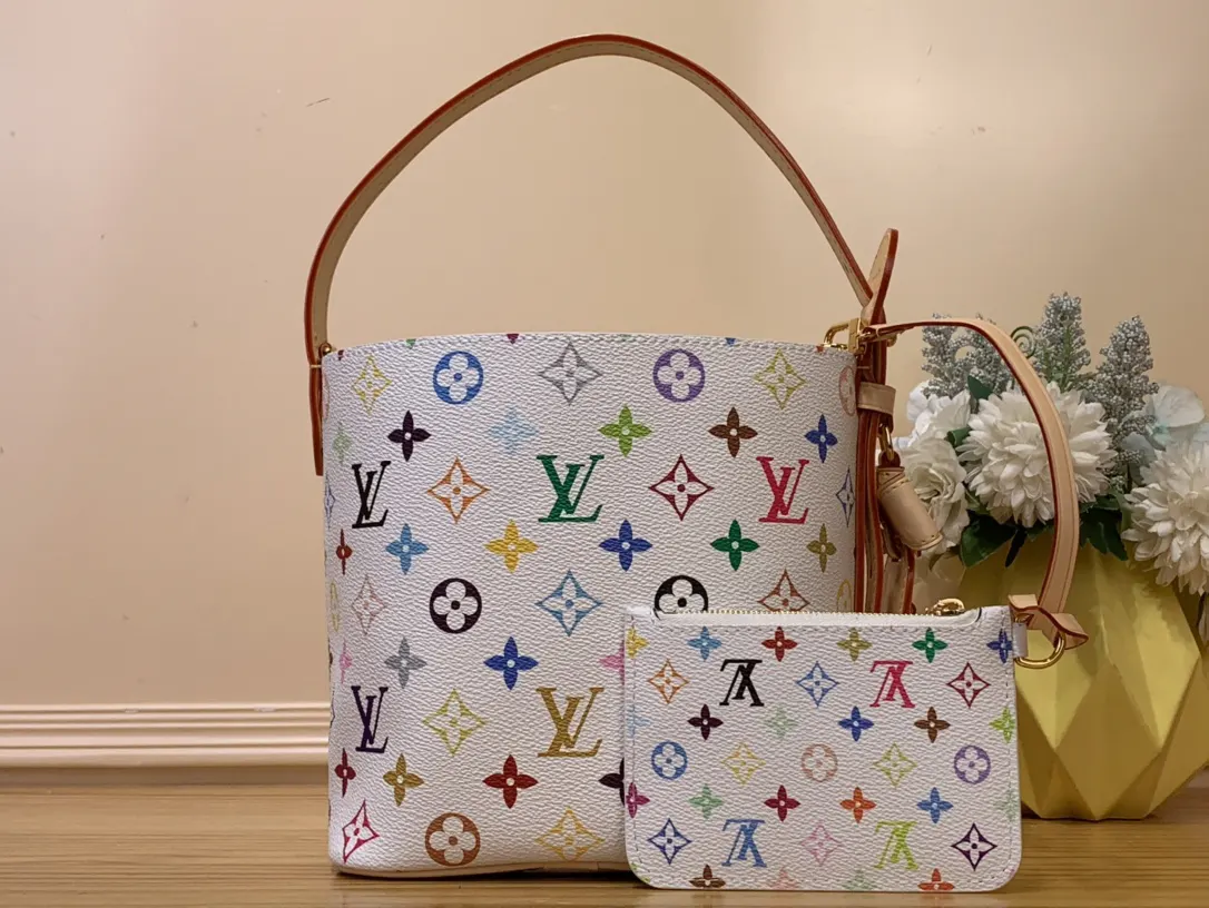 LV 牛皮 tm all in bb 手袋 白 斜挎包 轻便斜挎款
