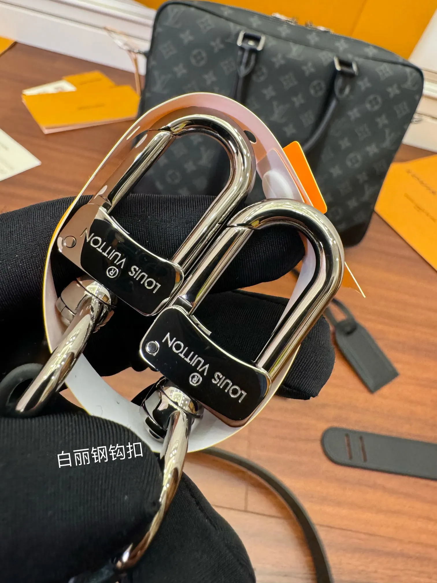 动态UI 公文包 商務通勤款(數字4) 动态UI 公文包 商務通勤款(數字4)