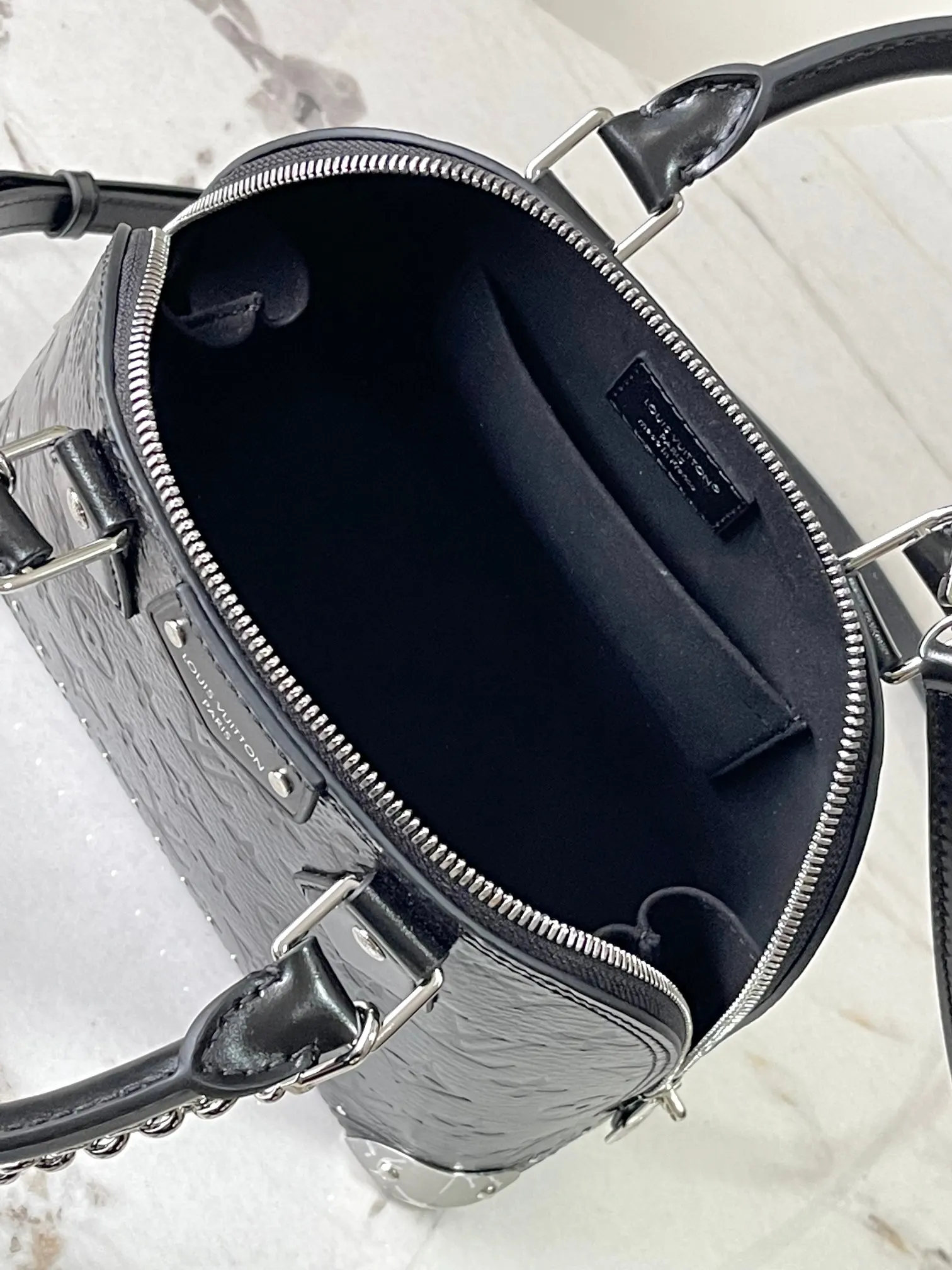 Louis Vuitton Alma M27812 Monogram 手提包