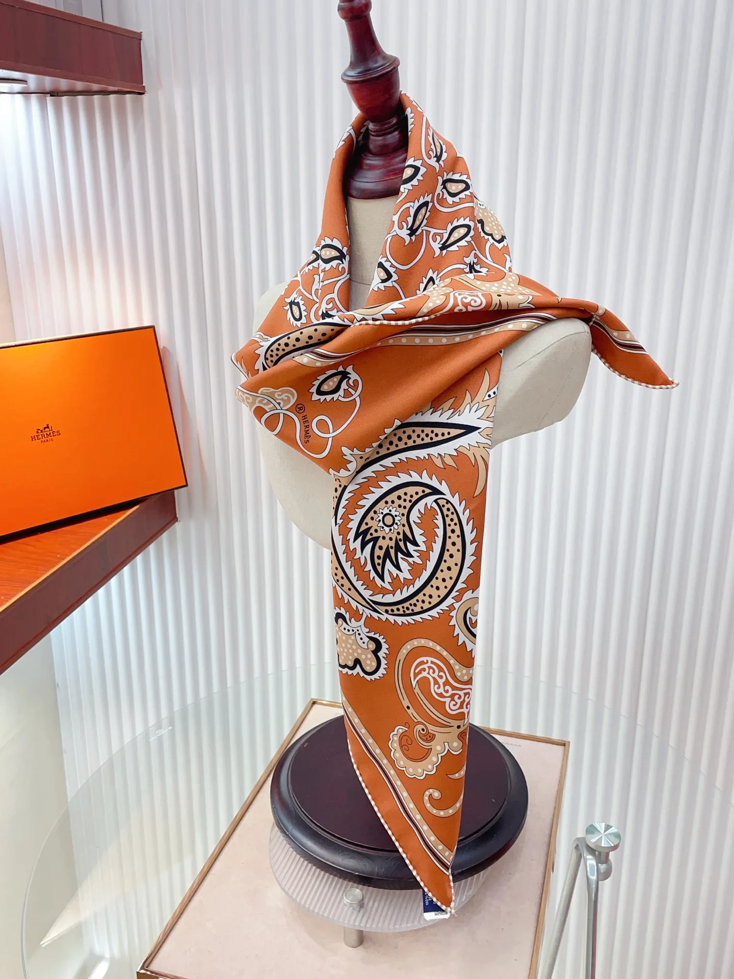 Hermès 丝巾 精致配饰