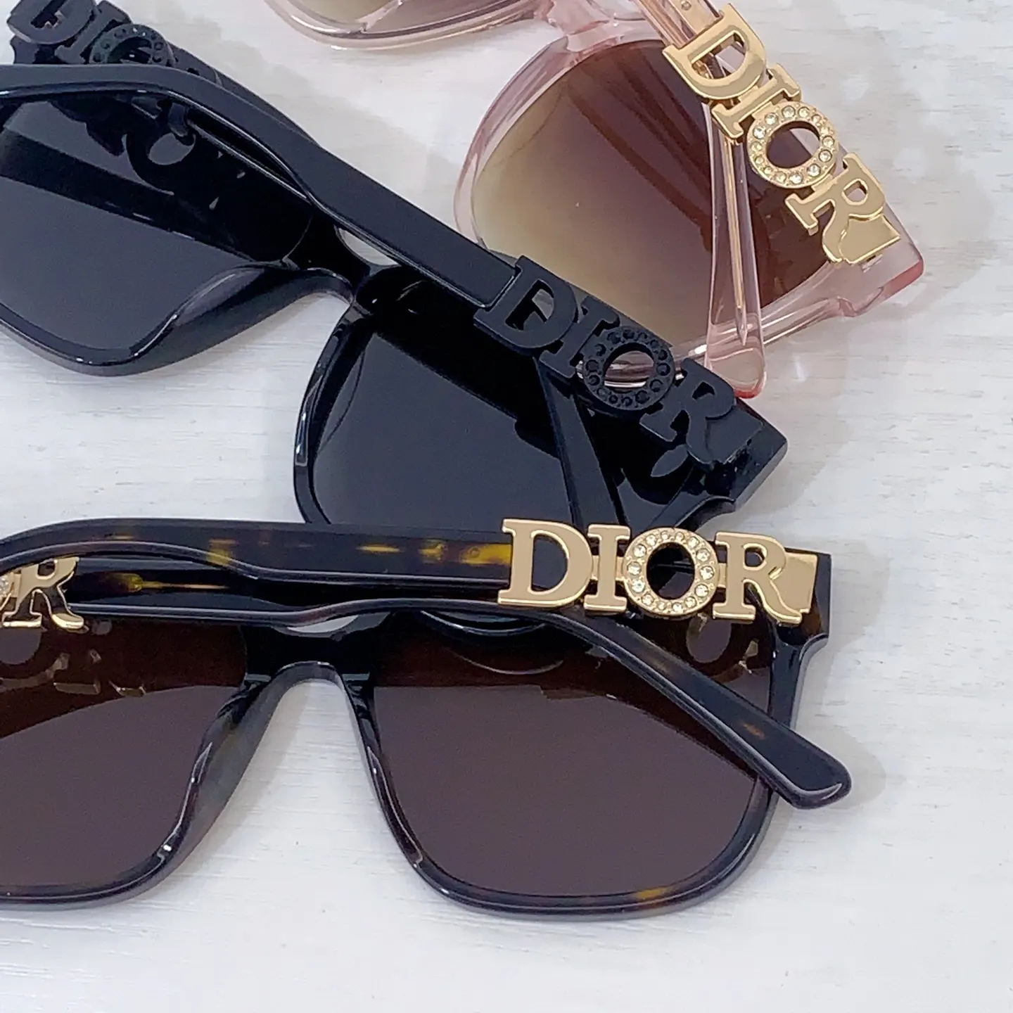 Dior 灰色方形太阳镜 复古遮阳款