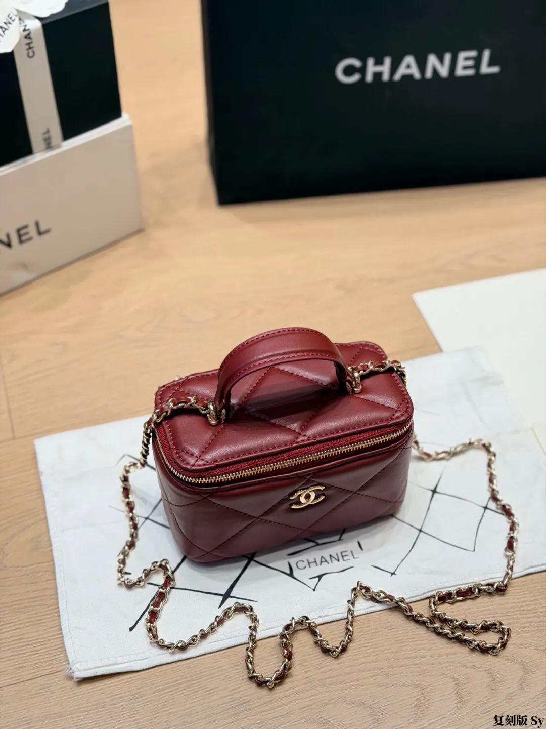Chain Bag Leather