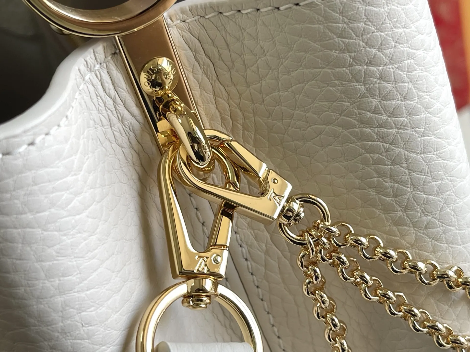 Chain Bag Image 9 Chain Bag Image 9