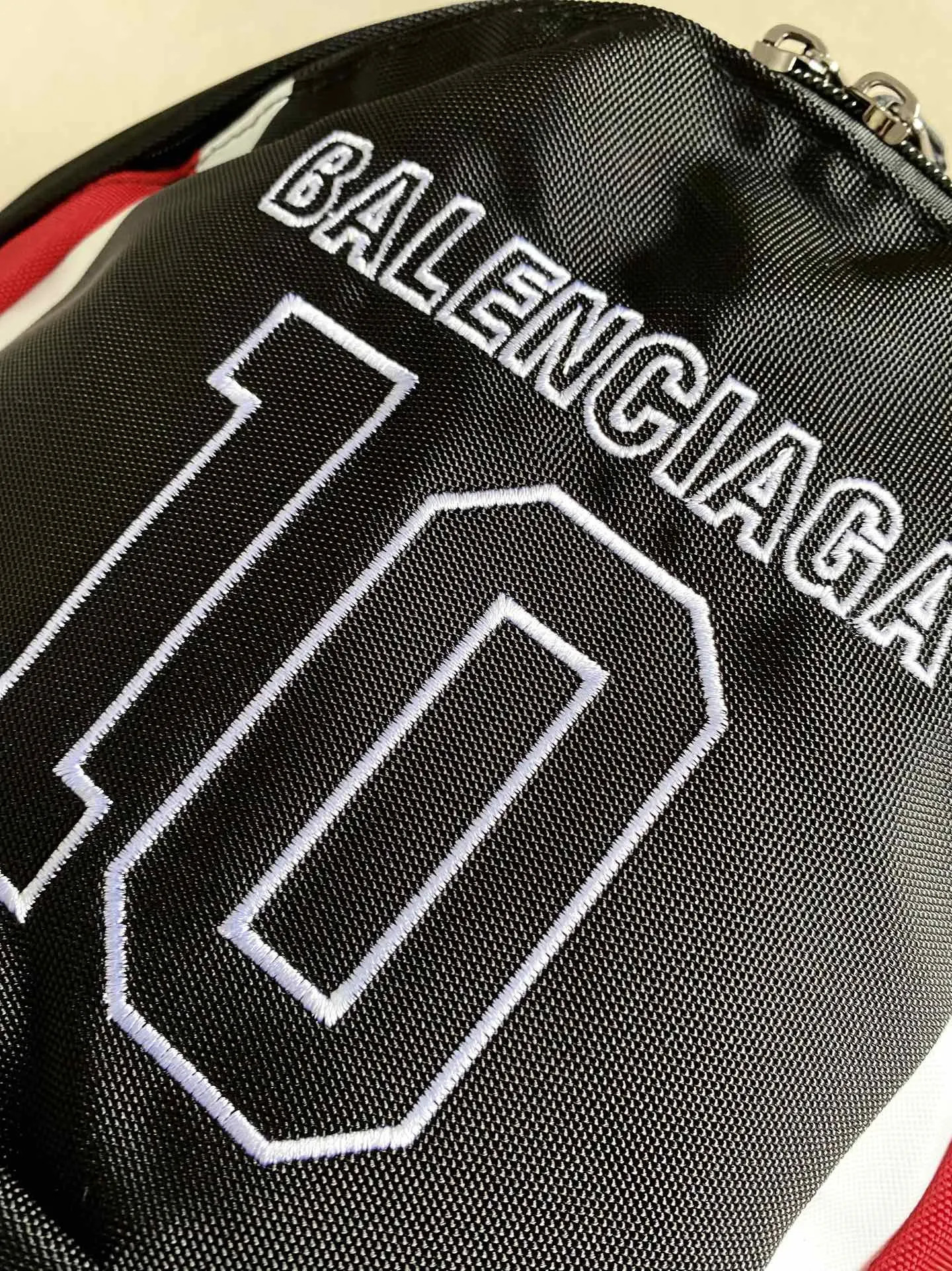Balenciaga 黑色 帆布 雙肩包 实用雙肩款
