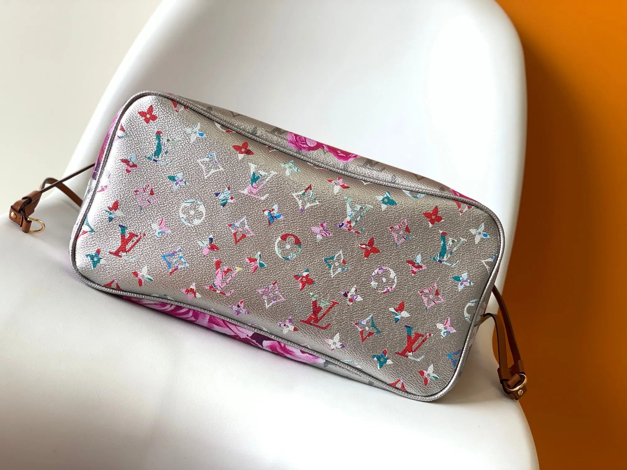 LV Neverfull 金色 牛皮 手拿包 精致手拿款
