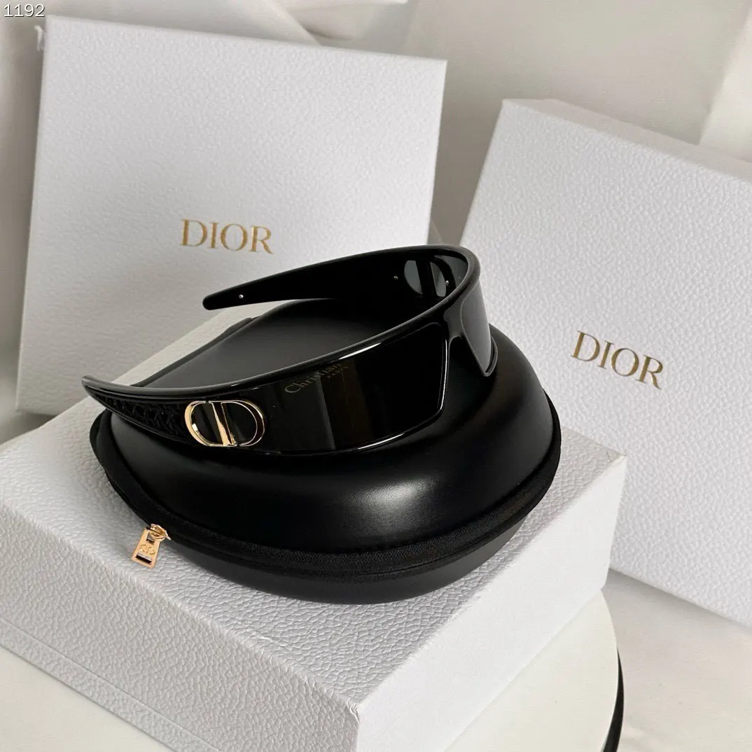 Dior 髮箍 精緻配飾 髮飾(數字4) Dior 髮箍 精緻配飾 髮飾(數字4)