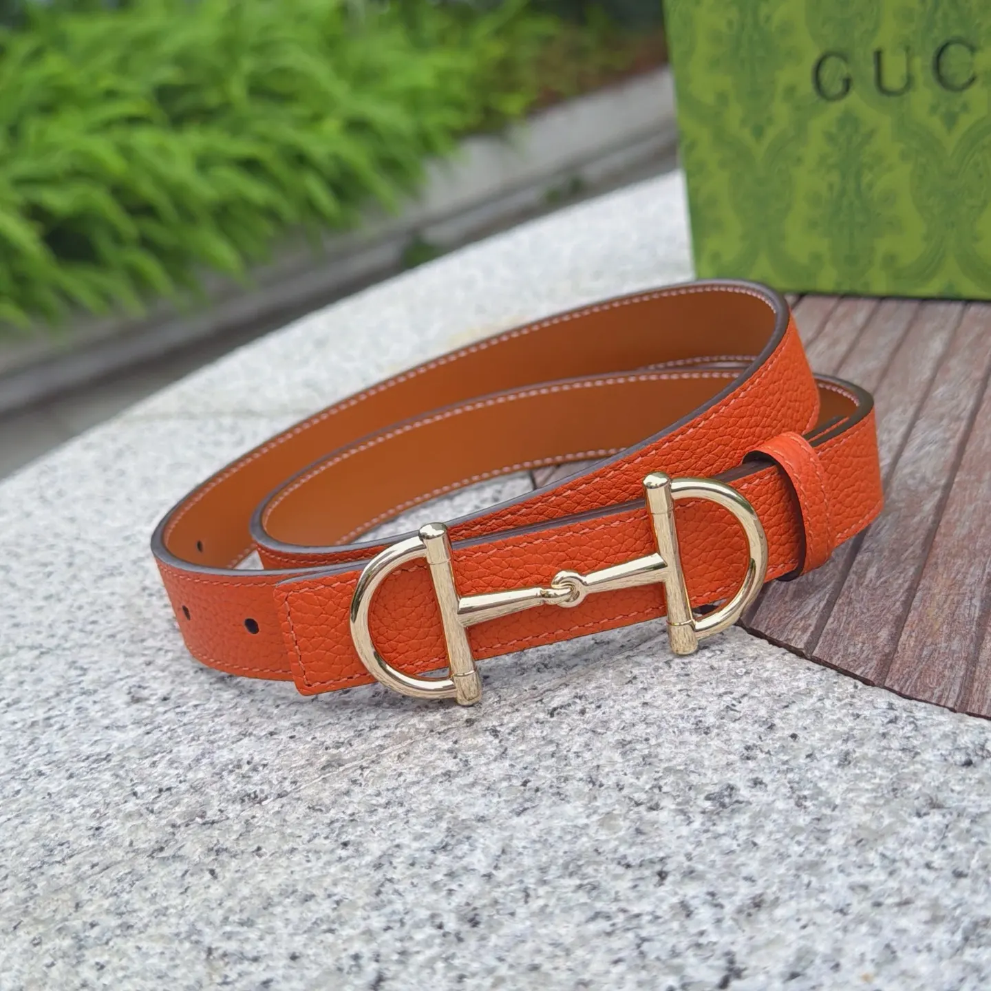 Gucci 双G扣牛皮双面腰带 商务休闲款