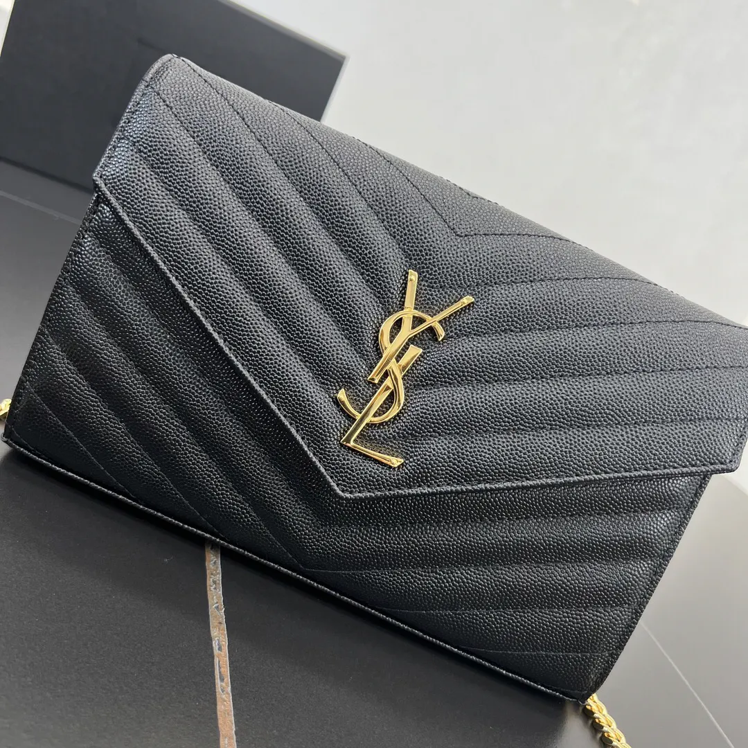 Chain Bag Leather
