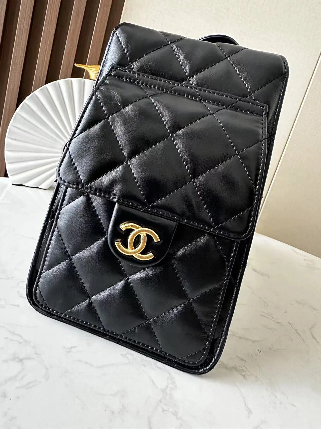 Chanel Oil Wax Sheepskin Hobo Underarm Bag One Shoulder Back Image 4 Chanel Oil Wax Sheepskin Hobo Underarm Bag One Shoulder Back Image 4