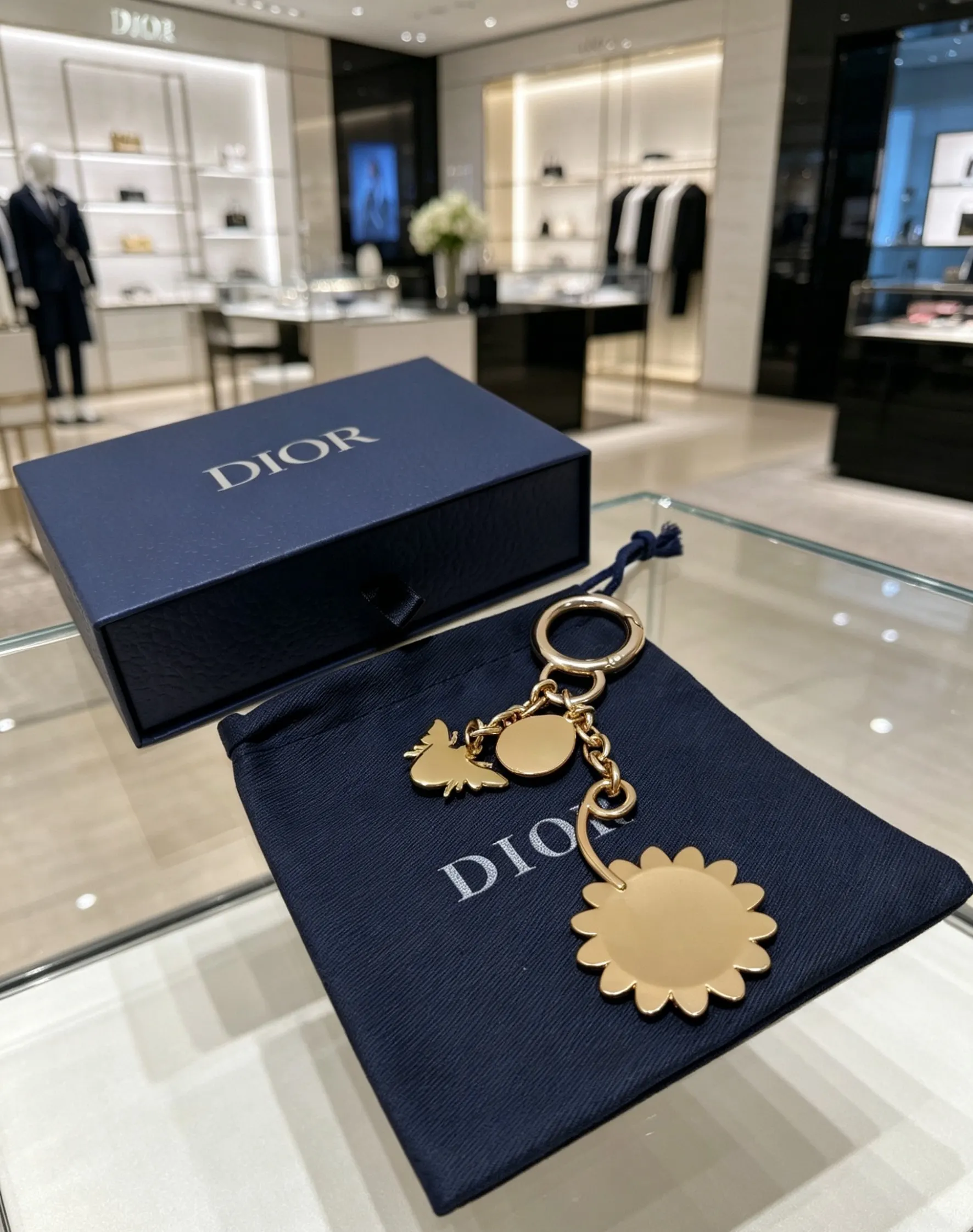 Dior 彩色吊坠项链 礼盒