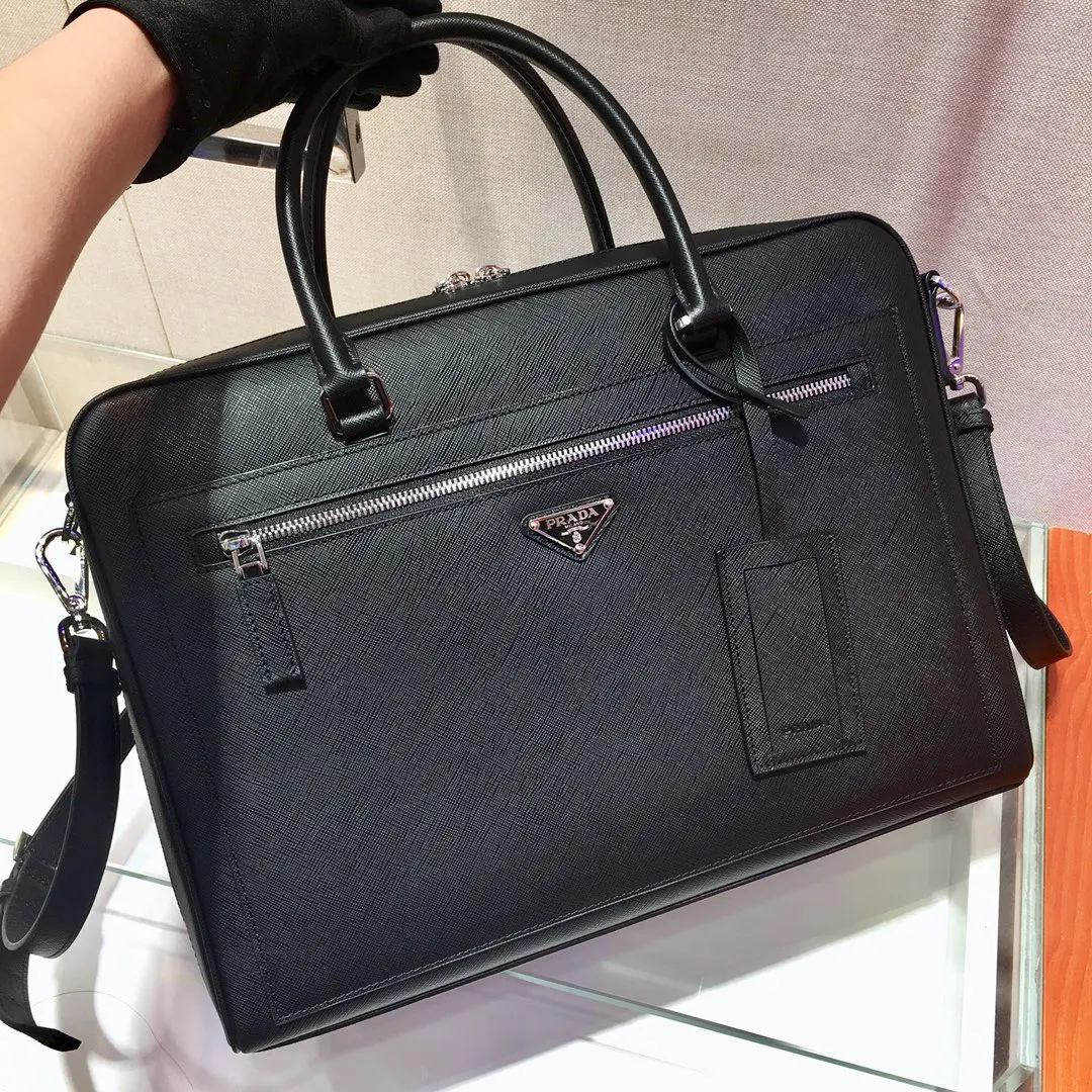 Saffiano 展露品牌气质 男士们值得拥有 赶紧入手哦 长 公文包 商务通勤款