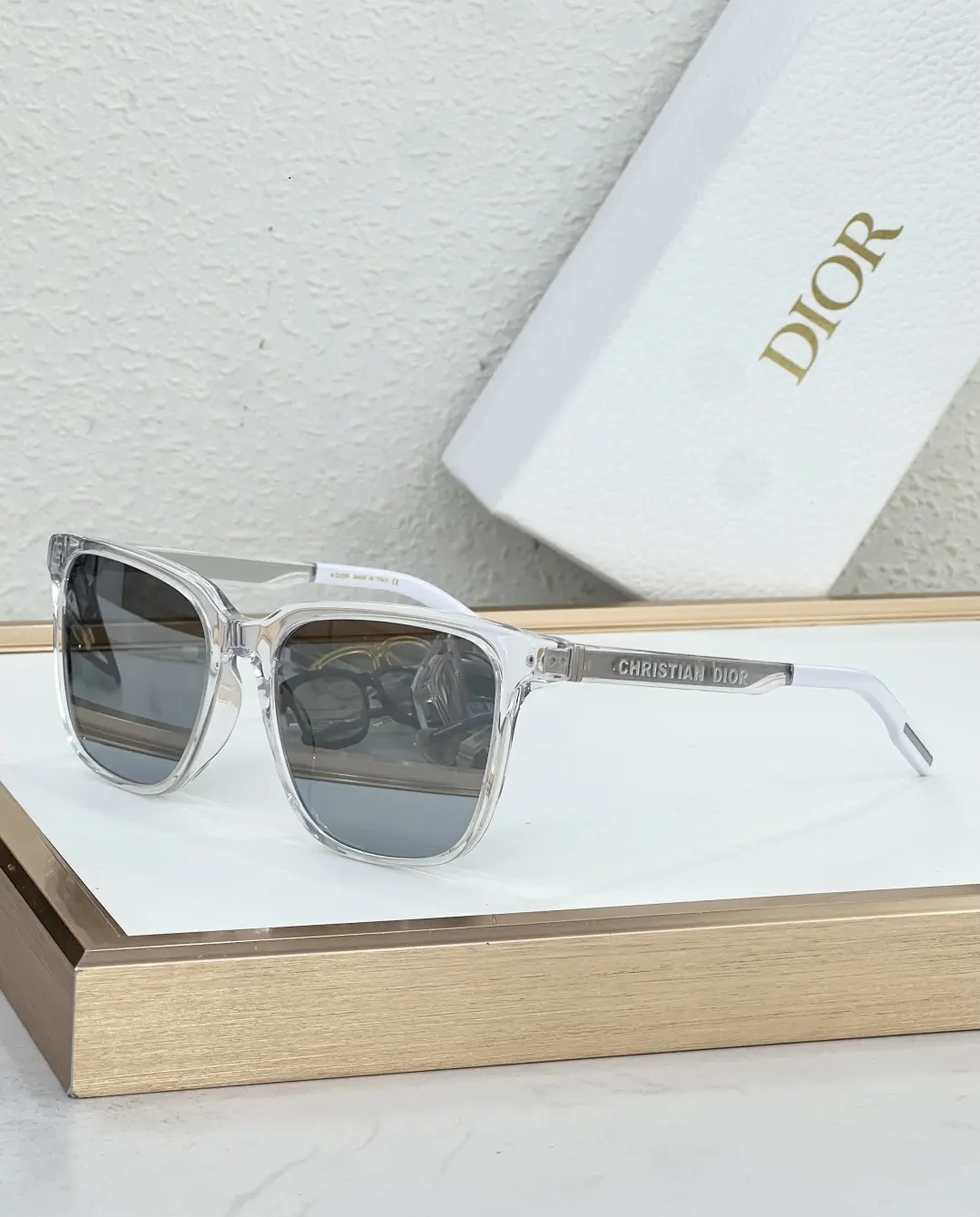 Dior 黑色光学眼镜框 金边细节
