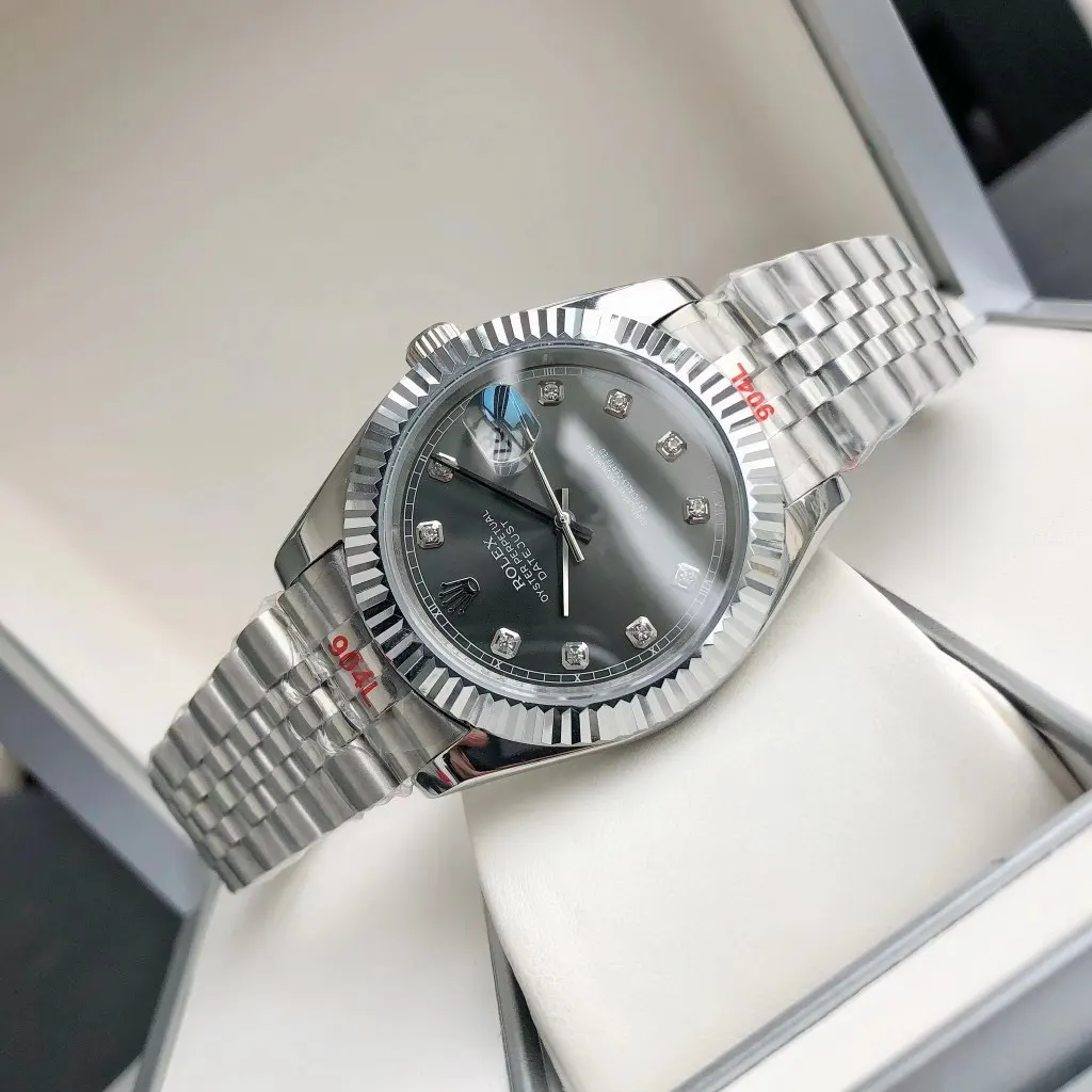 Rolex 一劳永逸 等着您 亮点一 继续秉承全新进口西铁城 手表 经典腕表款