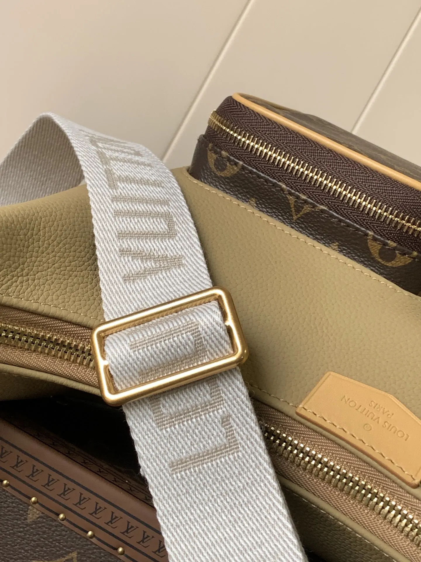 Louis Vuitton Monogram Crossbody Bag | ORBUYBAG