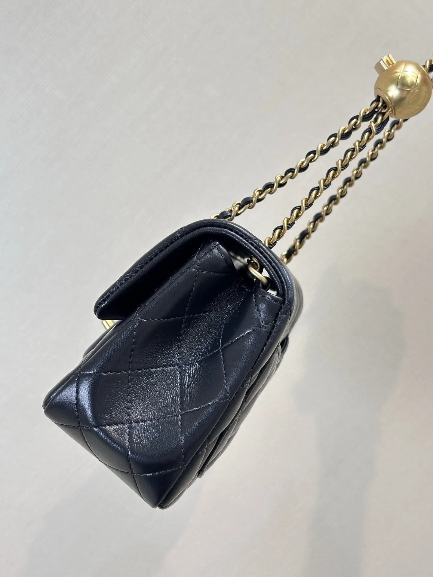 Chanel 蓝色牛皮链条包 迷你斜挎