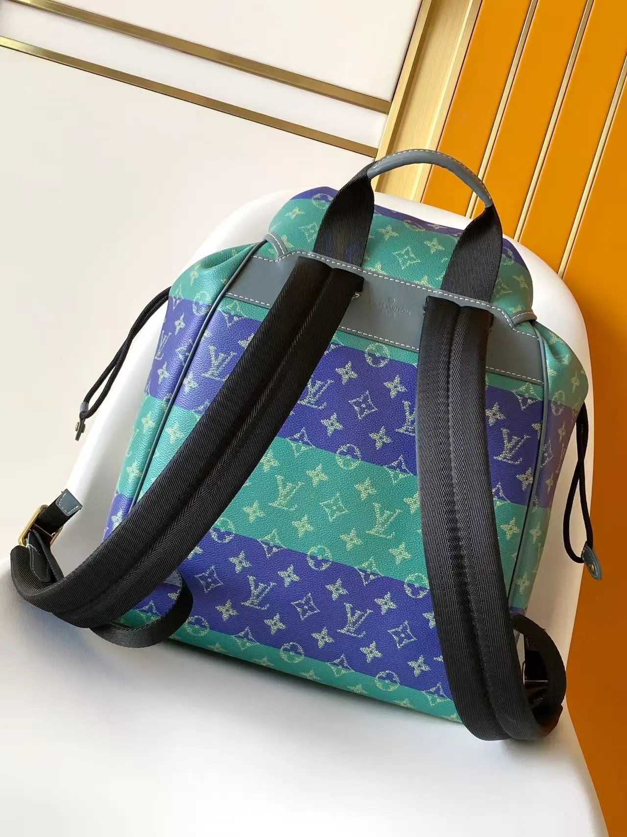Green Fashion Item Travel Canvas