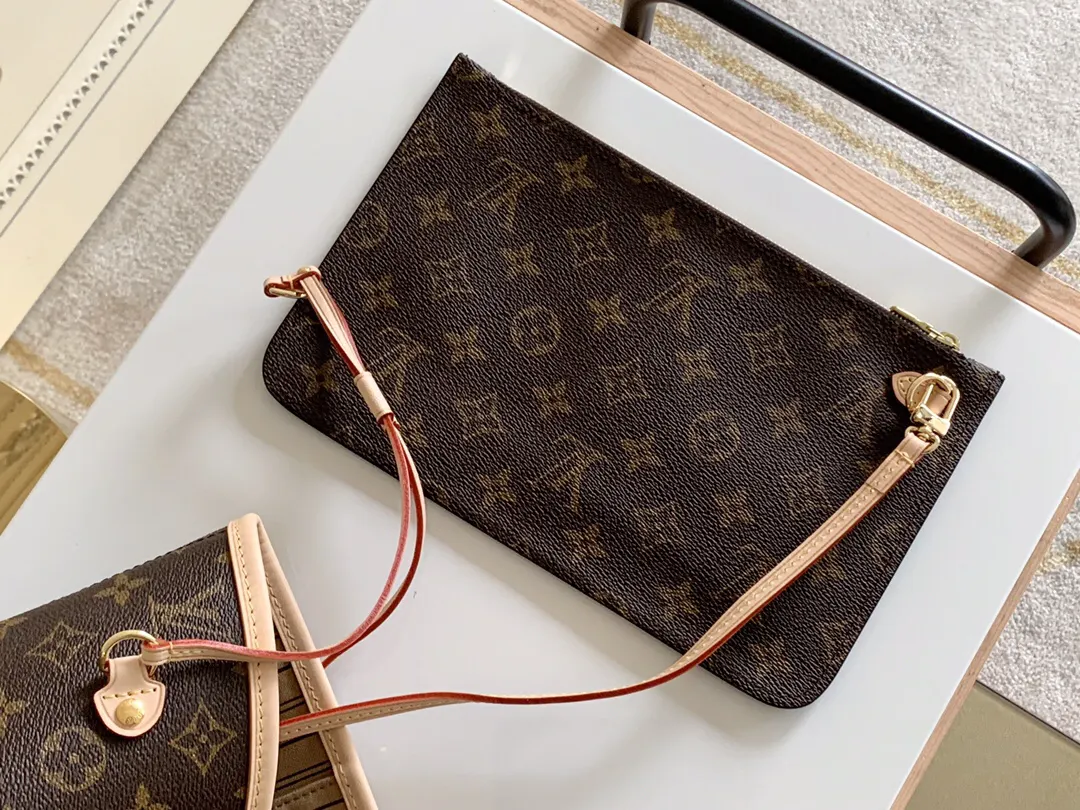 Louis Vuitton Clutch Bag Canvas