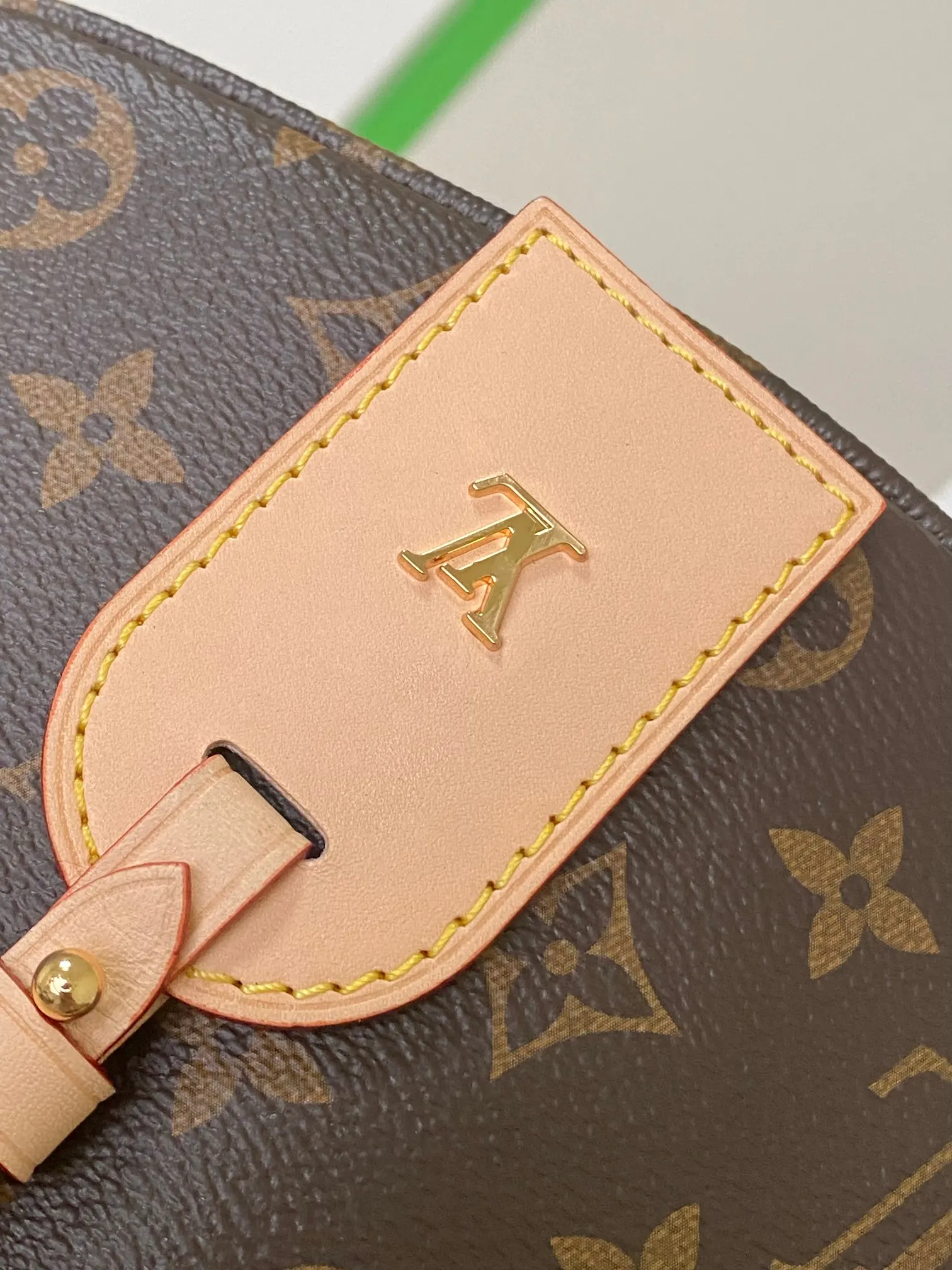 LV M46784 牛皮 包袋 精选款
