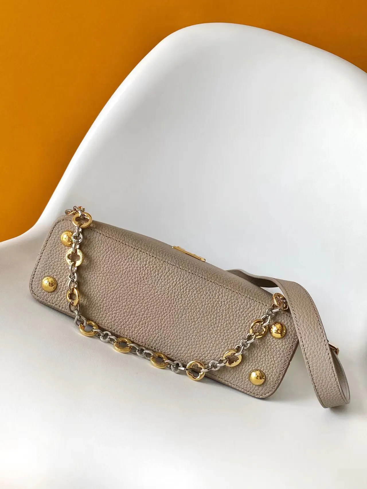 LV Capucines 黑色 米白 牛皮 链条包 精致链条款