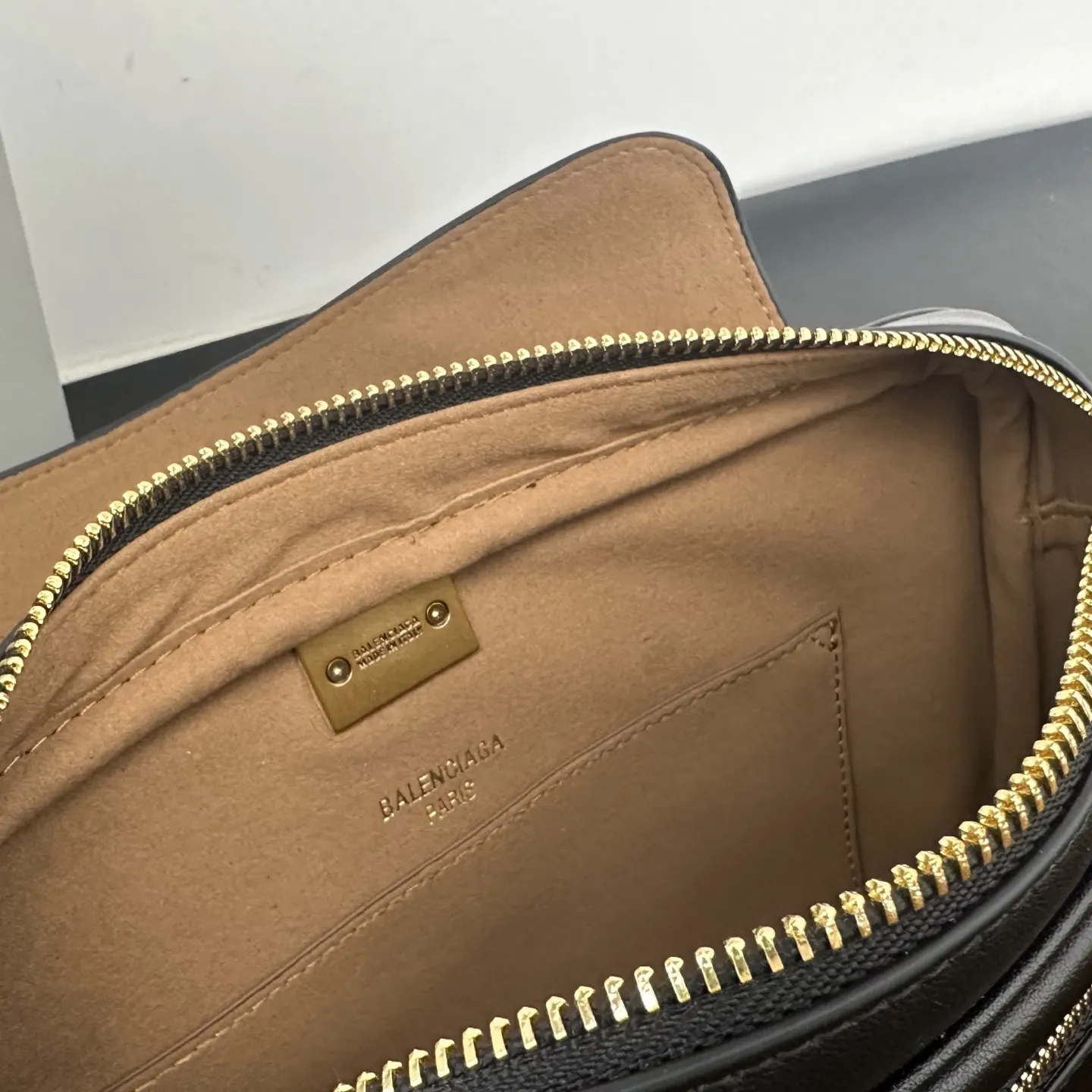 Balenciaga Crossbody Bag Leather