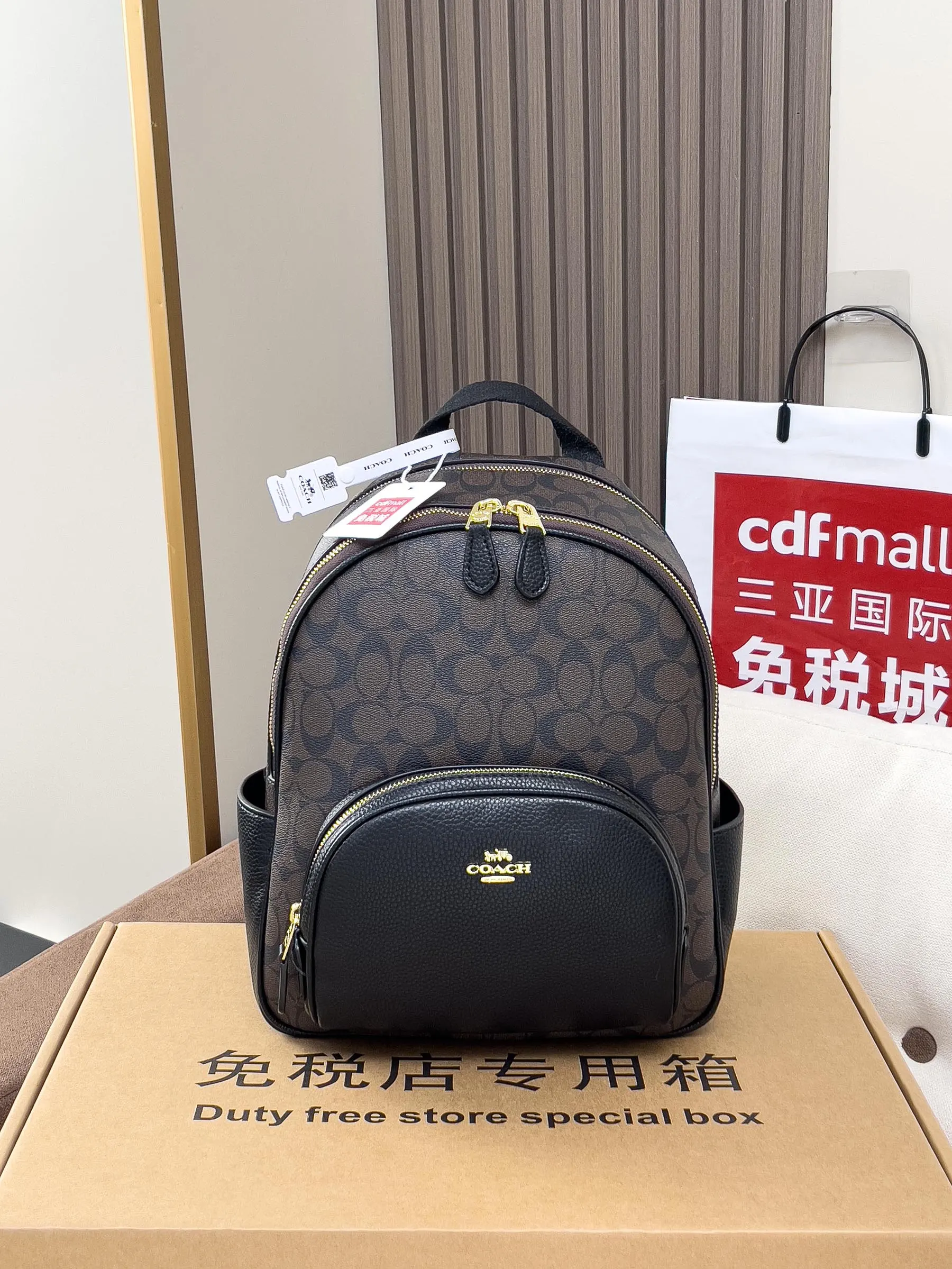 Coach 图片 中号女士背包 PVC 皮双 雙肩包 实用雙肩款