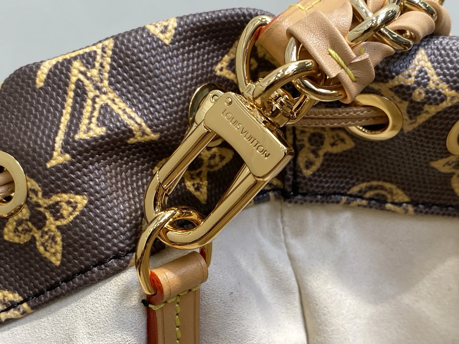 LV 棕色 老花 帆布 精品 老花棕色 链条水桶包 NOÉ TR 链条包 精致链条款