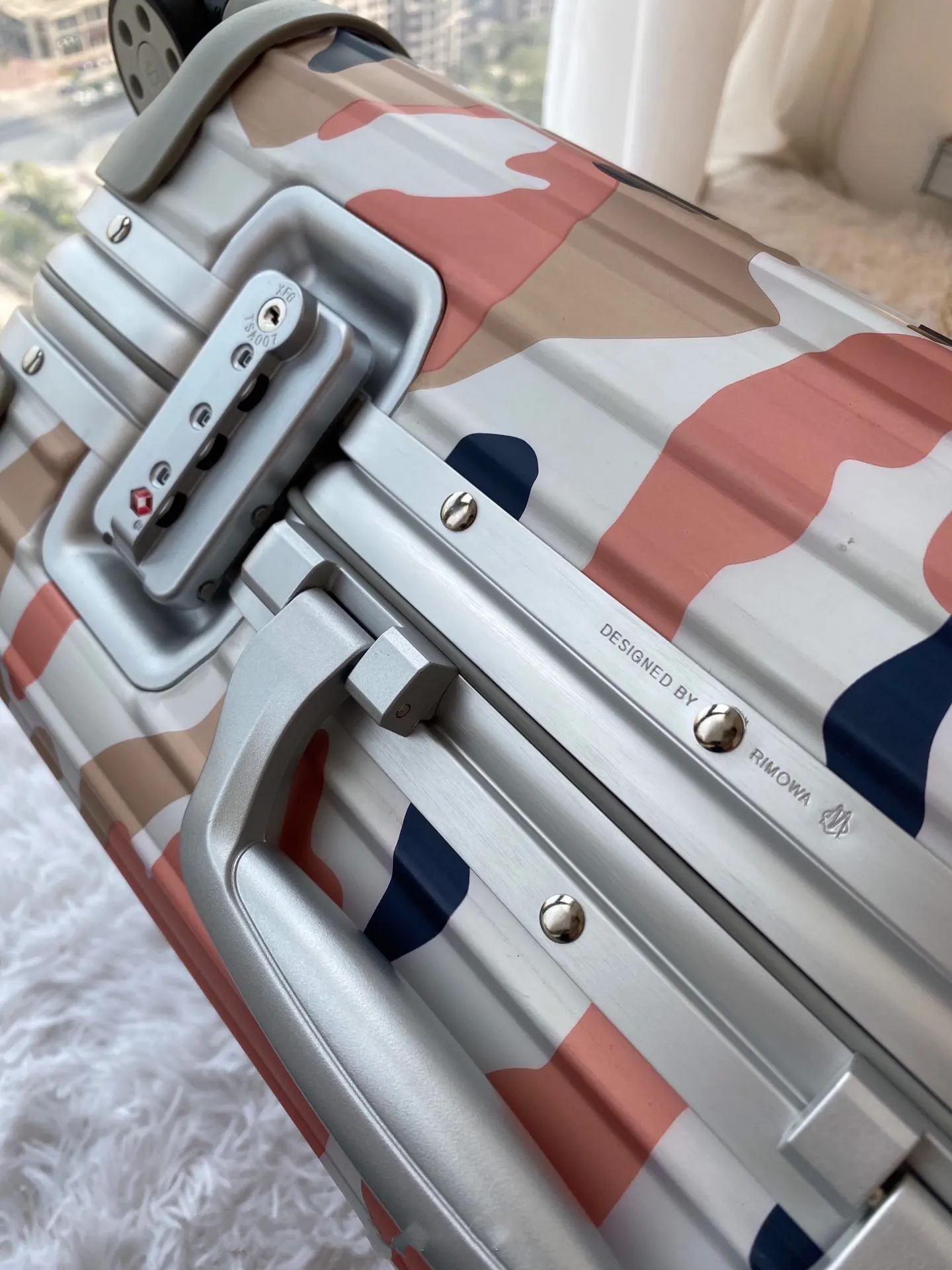 粉色 綠色 Rimowa 日默瓦行李箱 拉杆箱 全鋁镁合金 准备 旅行拉杆款 輕便出行款