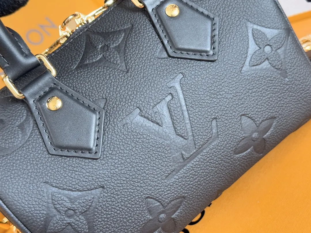 LV Speedy 牛皮 行李箱 旅行拉杆款 轻便出行款