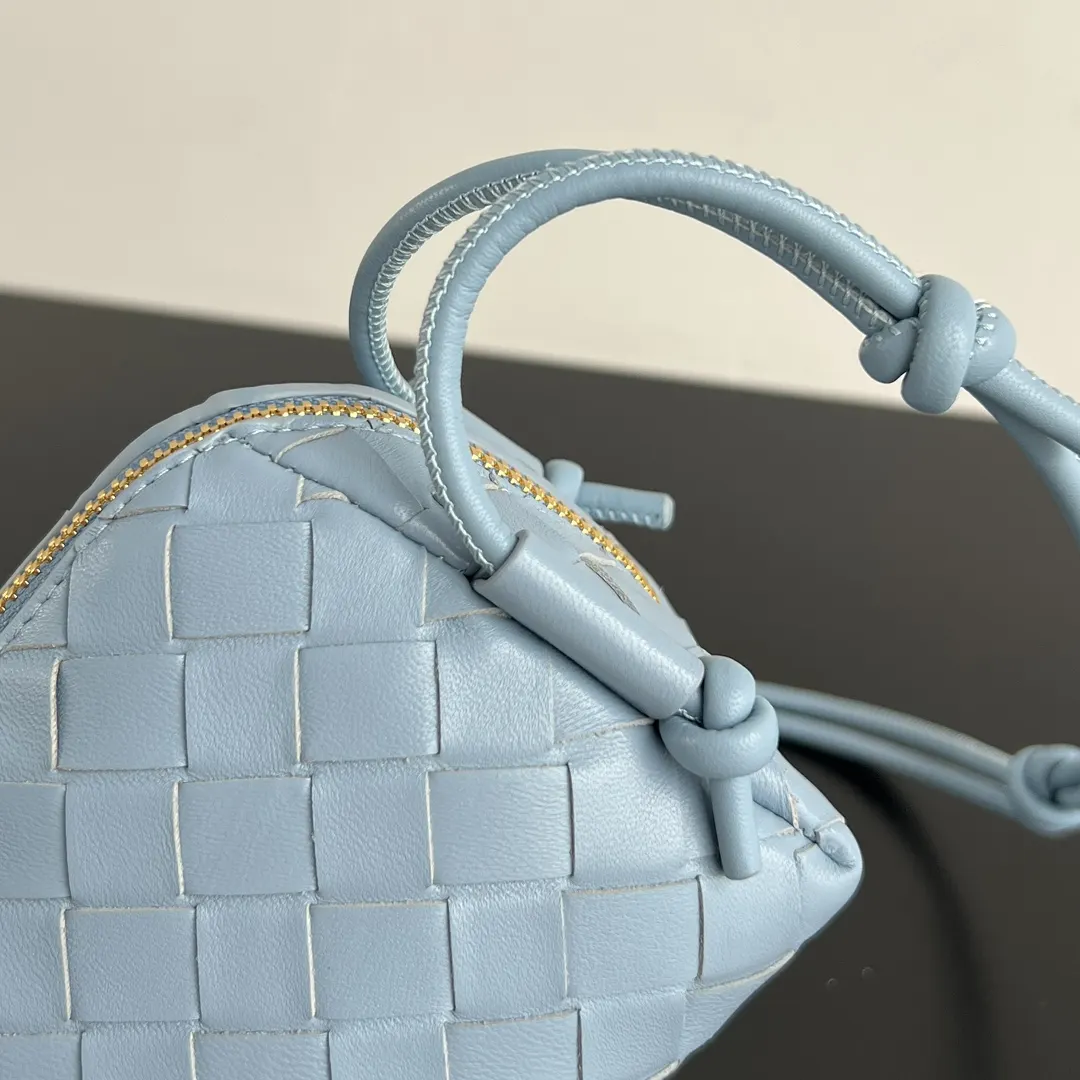 Bottega Veneta 腋下包 复古腋下背款