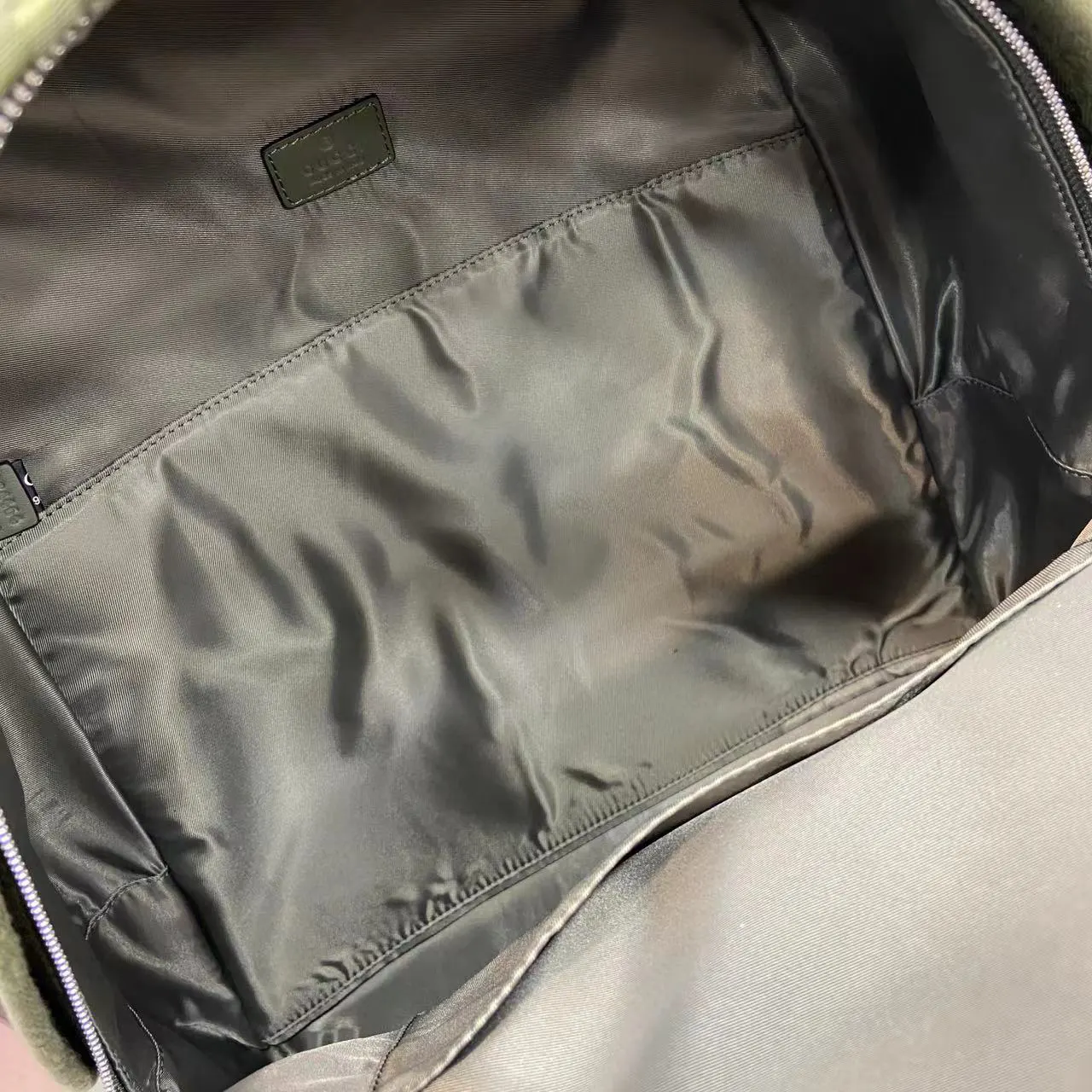 綠色 帆布 饰Gu ci标识中号 材质 防尘布袋 雙肩包 实用雙肩款
