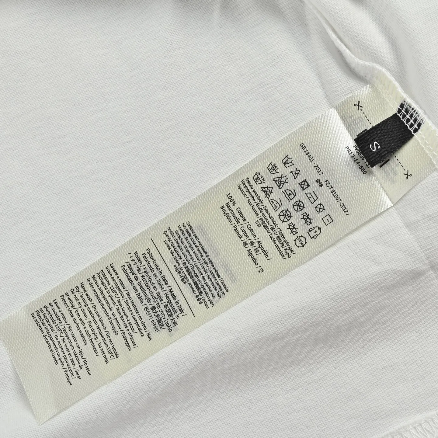 Fendi 刺繡 短袖T恤 日常百搭款(數字9) Fendi 刺繡 短袖T恤 日常百搭款(數字9)
