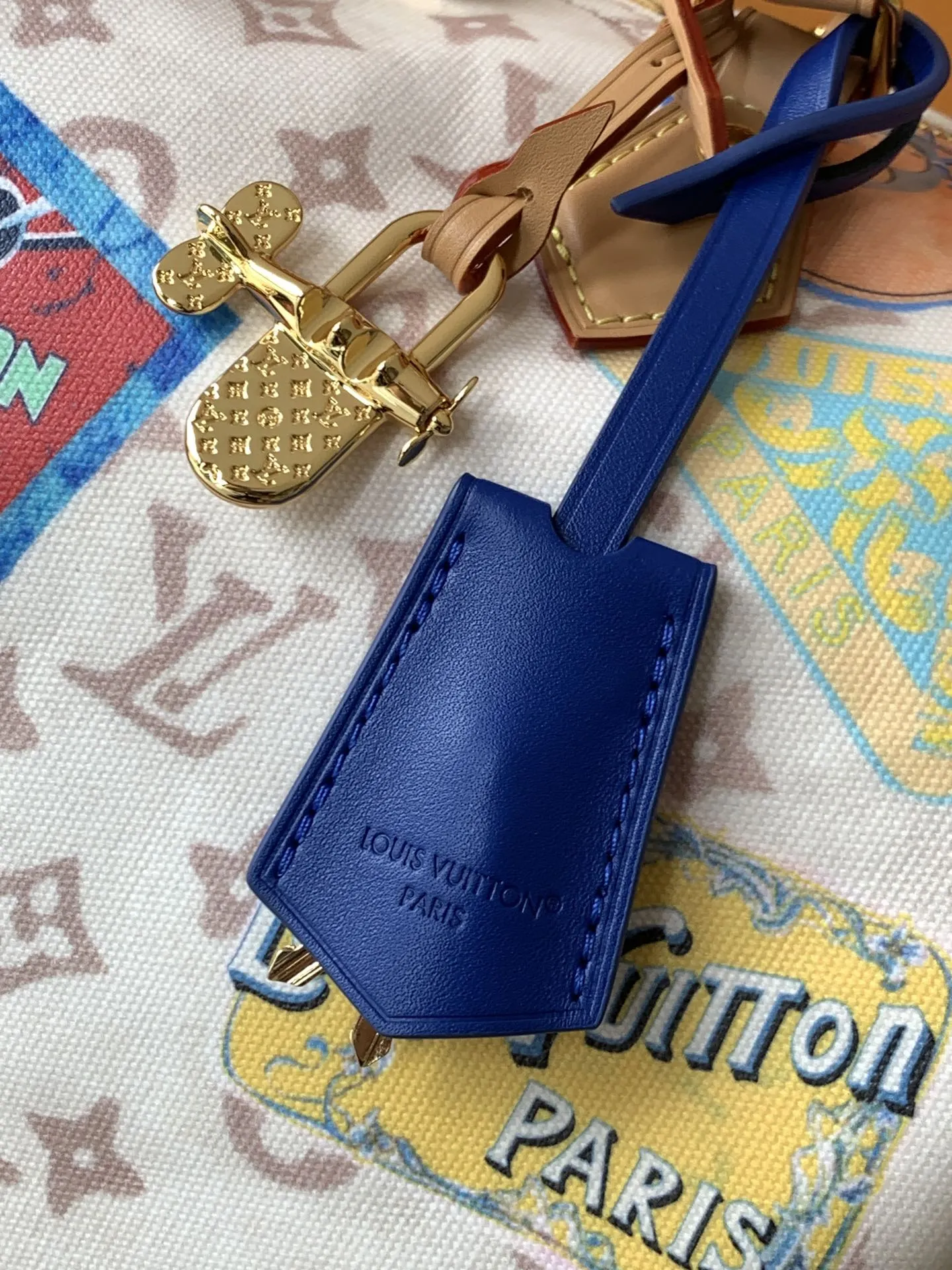 Louis Vuitton Shoulder Bag
