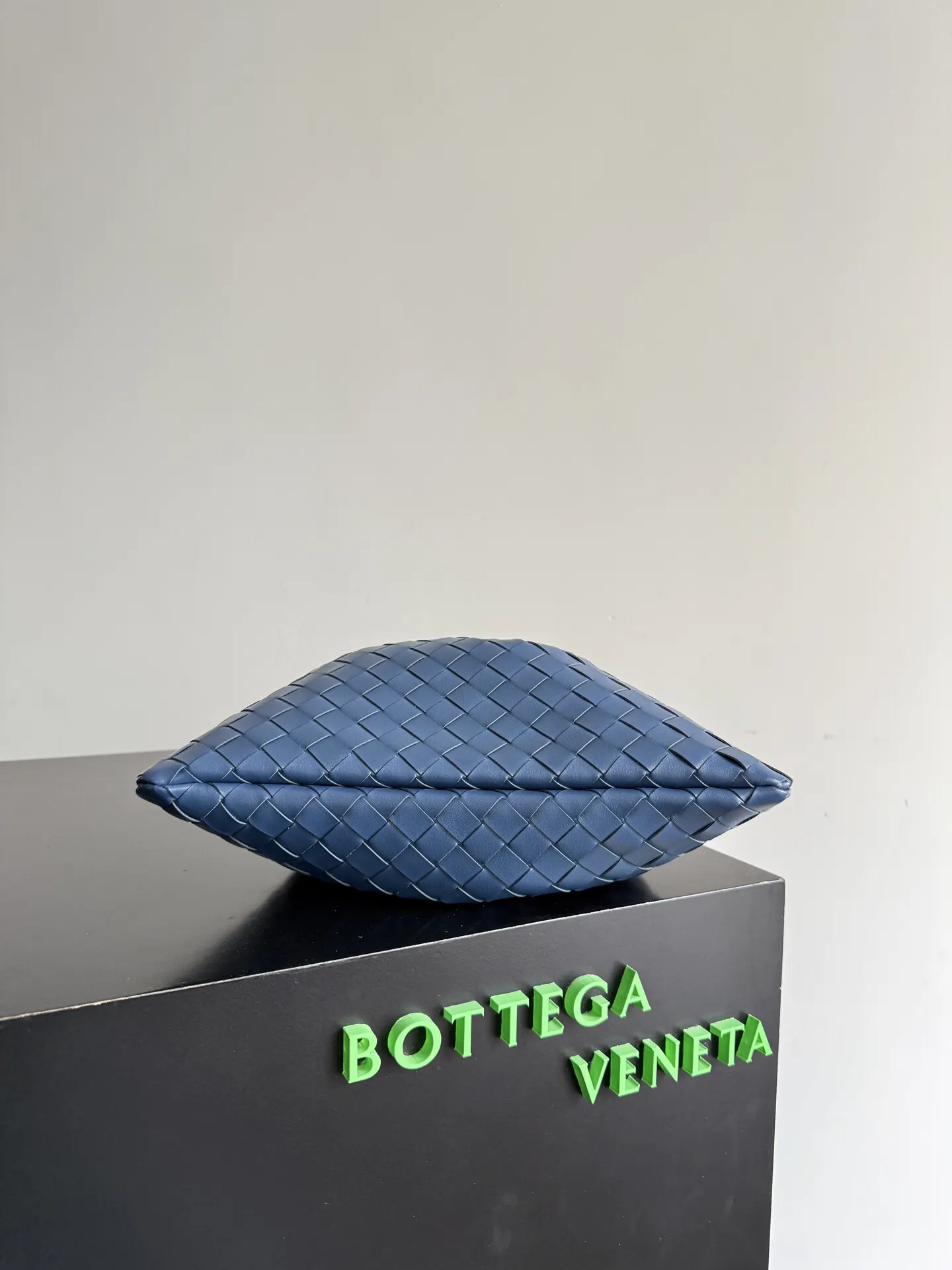 Bottega Veneta 尼龍 手拿包 精致手拿款