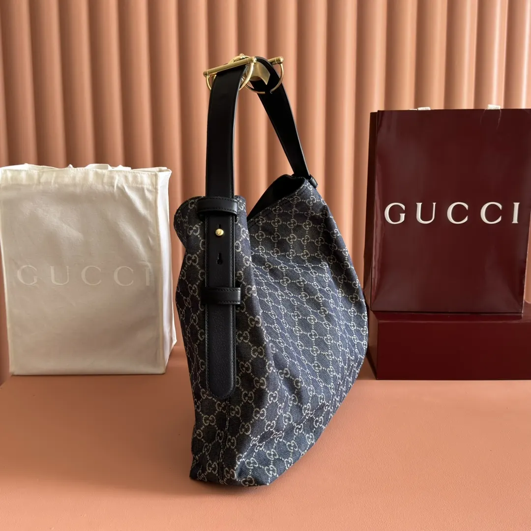 Gucci 黑色 蓝色 牛皮 腋下包 复古腋下背款
