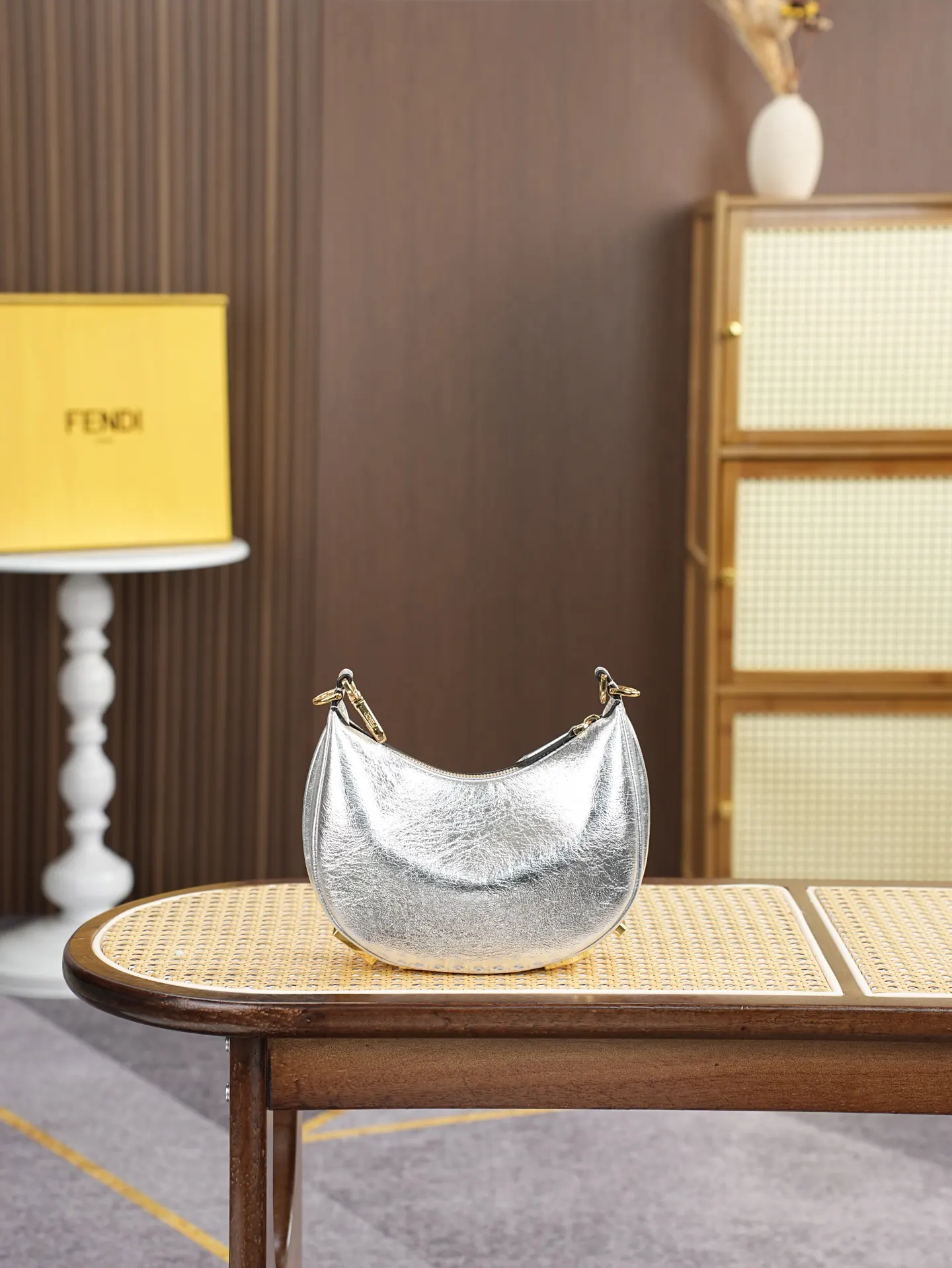 Hobo Shoulder Bag Vintage