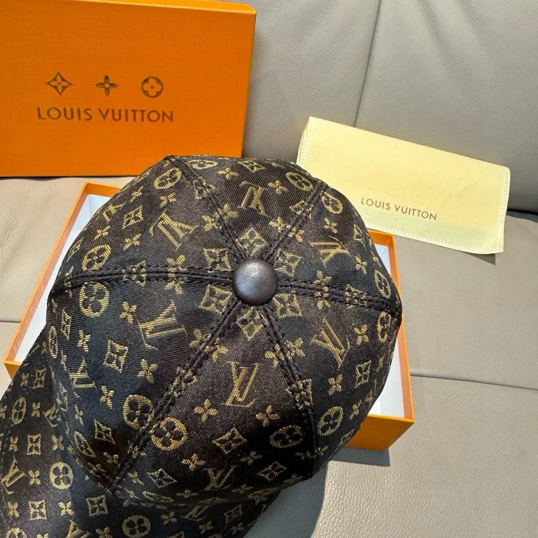 Louis Vuitton Fashion Item Casual Leather