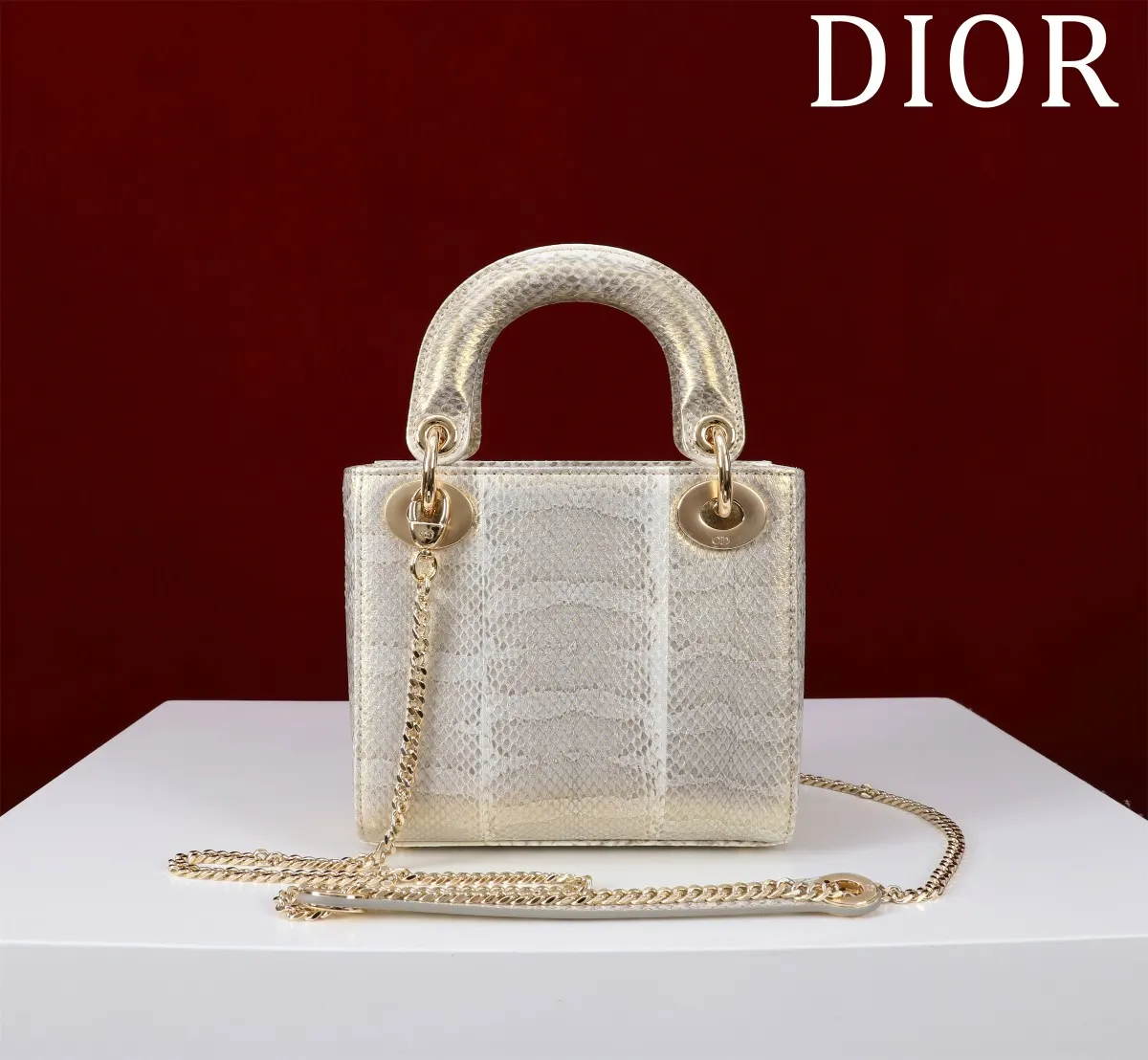 Dior Lady Dior 金色藤格纹手提斜挎包 经典款