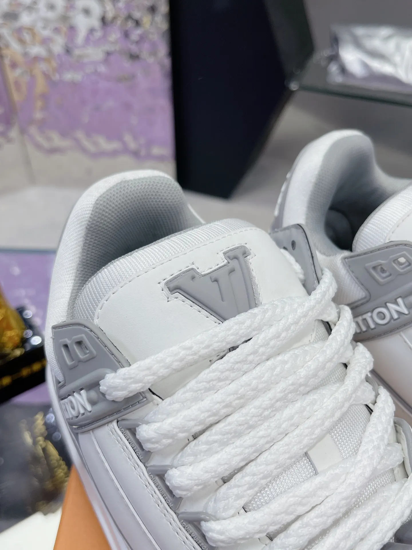 Louis Vuitton 运动鞋