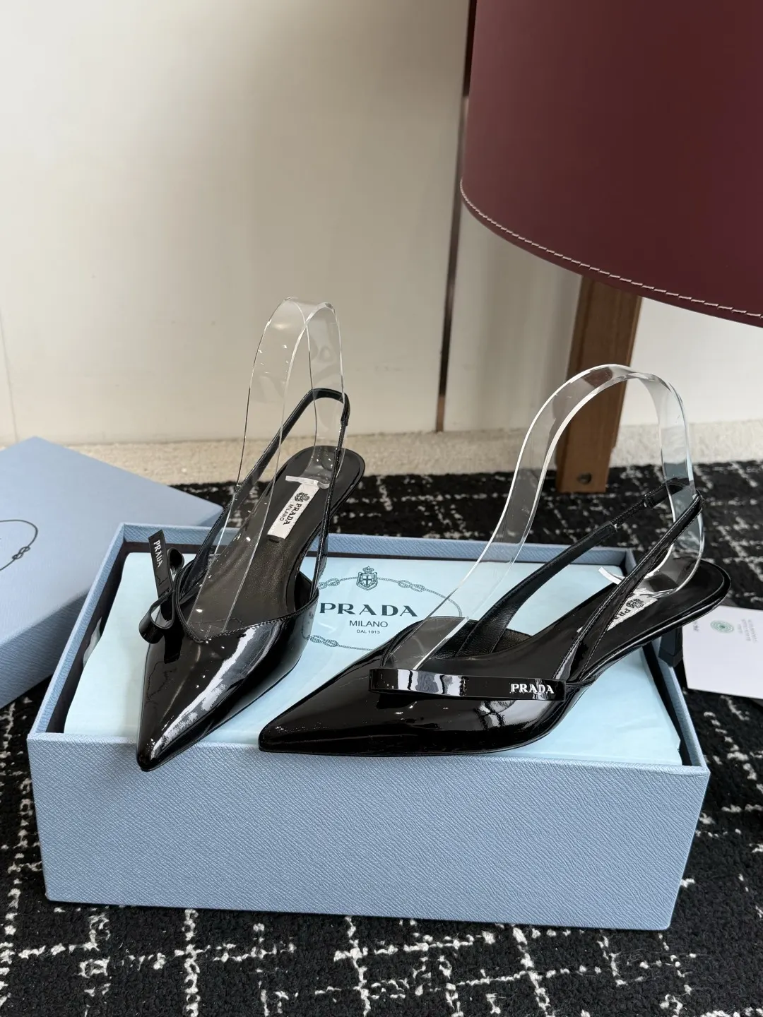 Prada 黑色 高跟鞋
