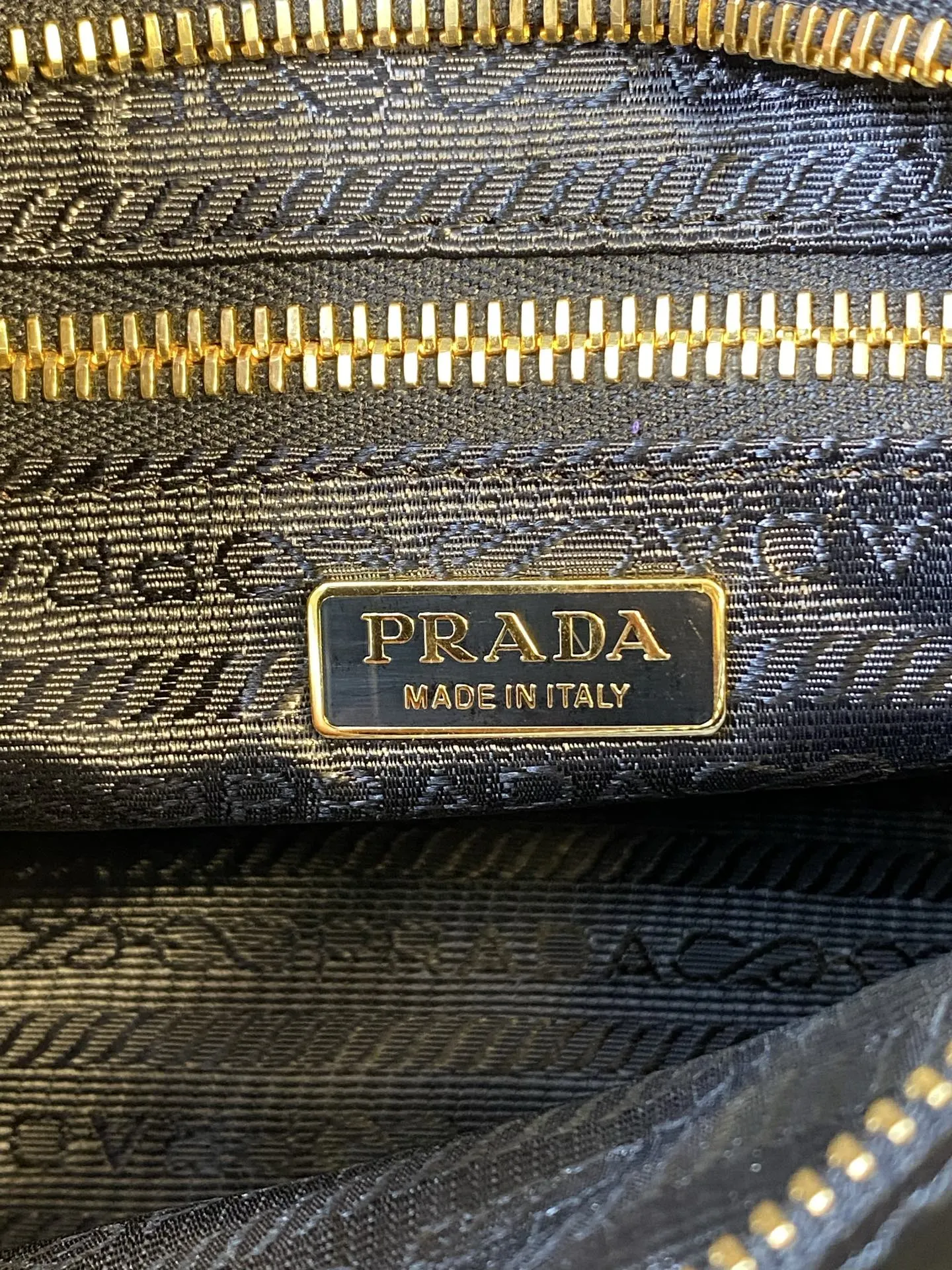 PRADA 手提包 日常通勤款