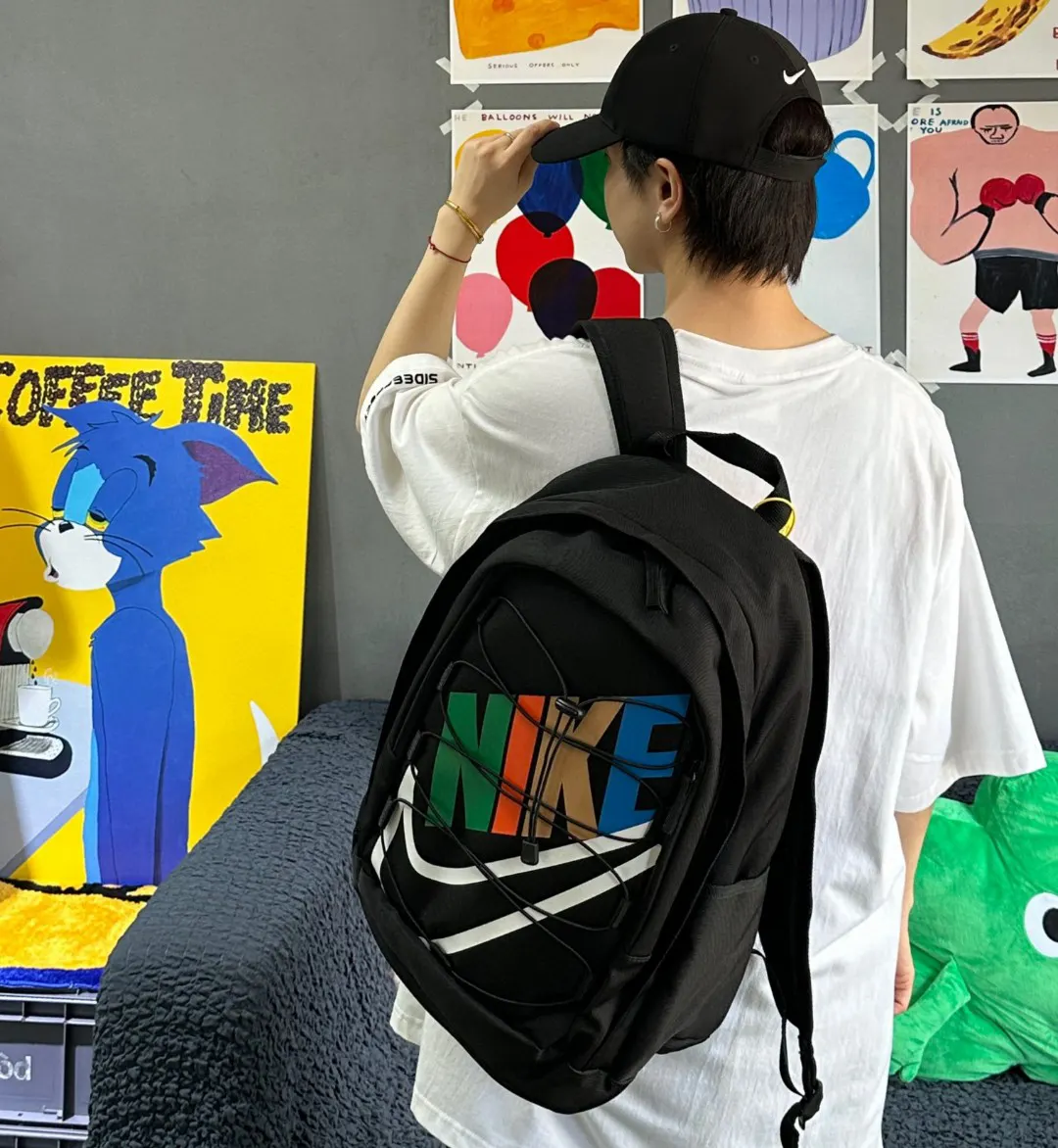 黑色 高 Nike耐克彩虹抽绳系列單肩包学生书包 日常單肩背款(數字9) 黑色 高 Nike耐克彩虹抽绳系列單肩包学生书包 日常單肩背款(數字9)