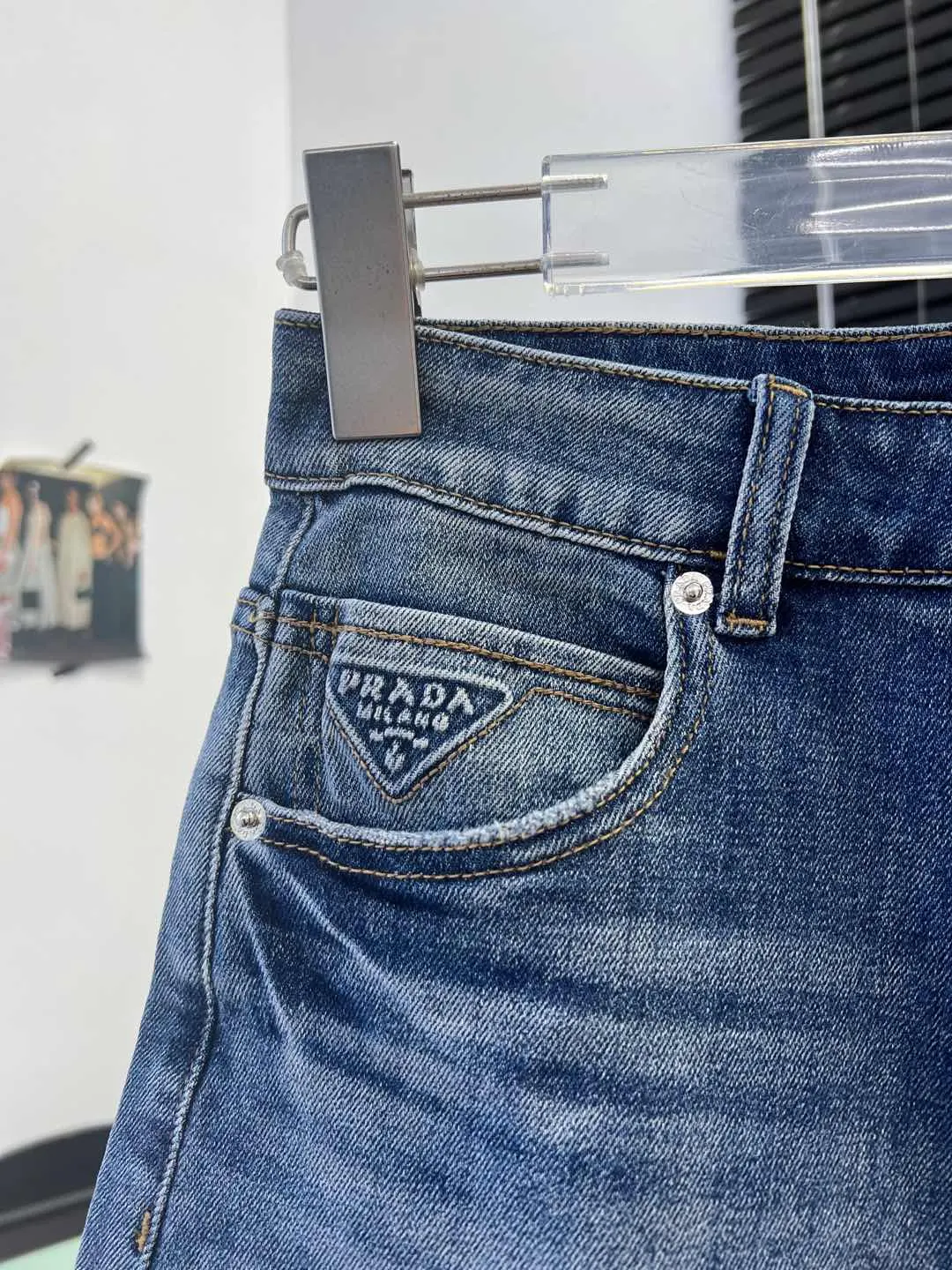 Prada 牛仔短褲