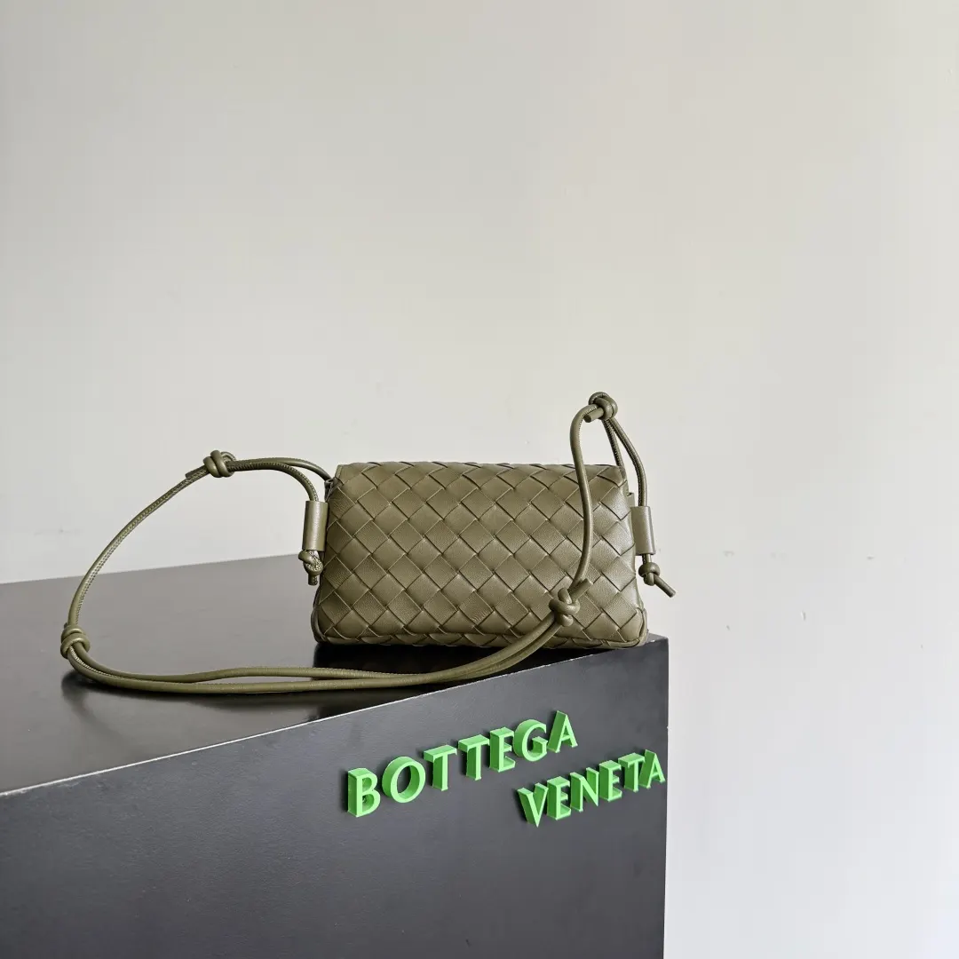 Bottega Veneta 手拿包 精致手拿款