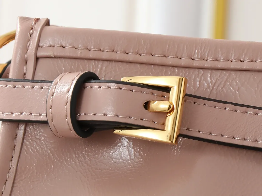 Prada 1BA426 斜挎包