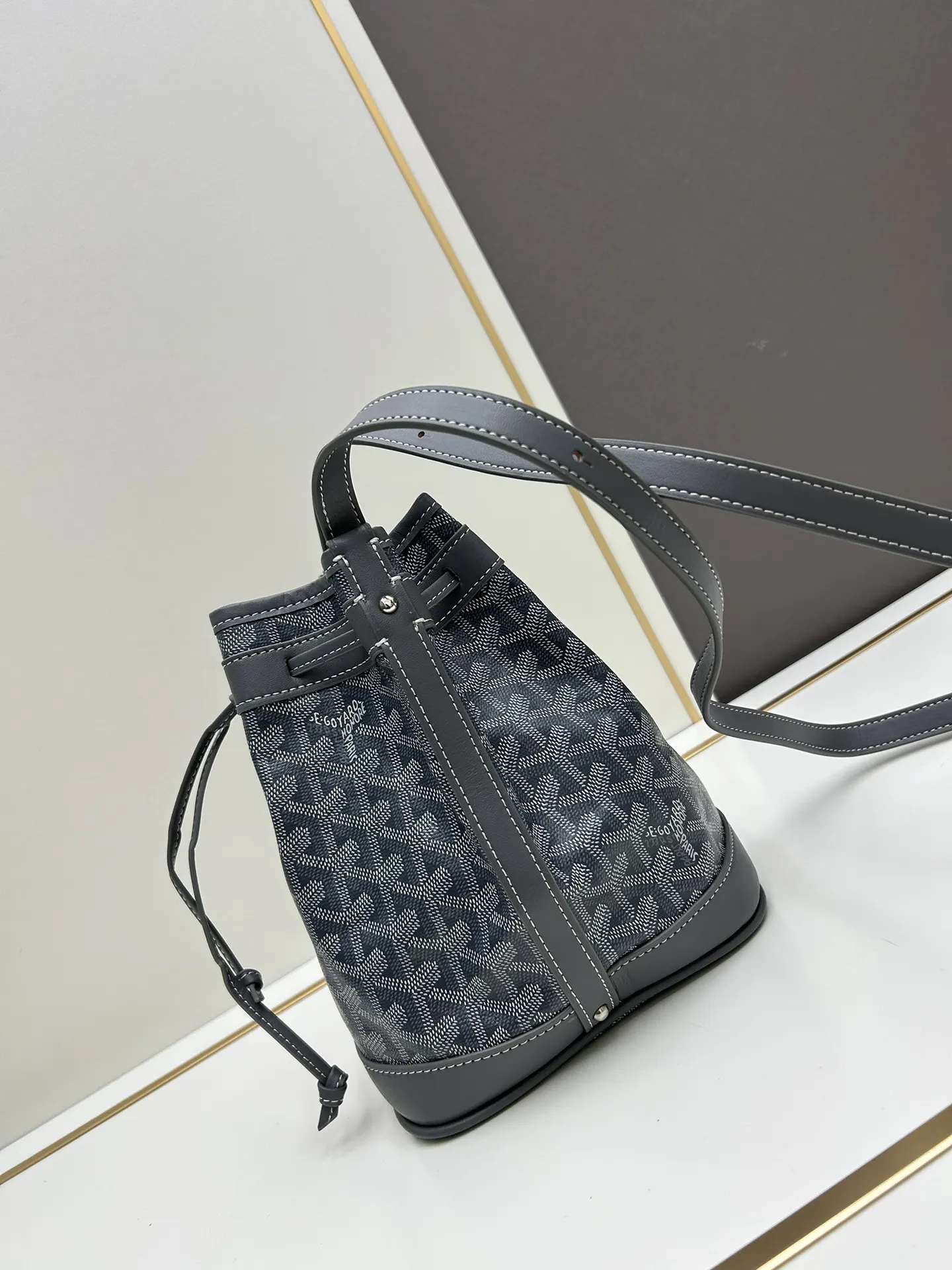 Goyard Bucket Bag Casual