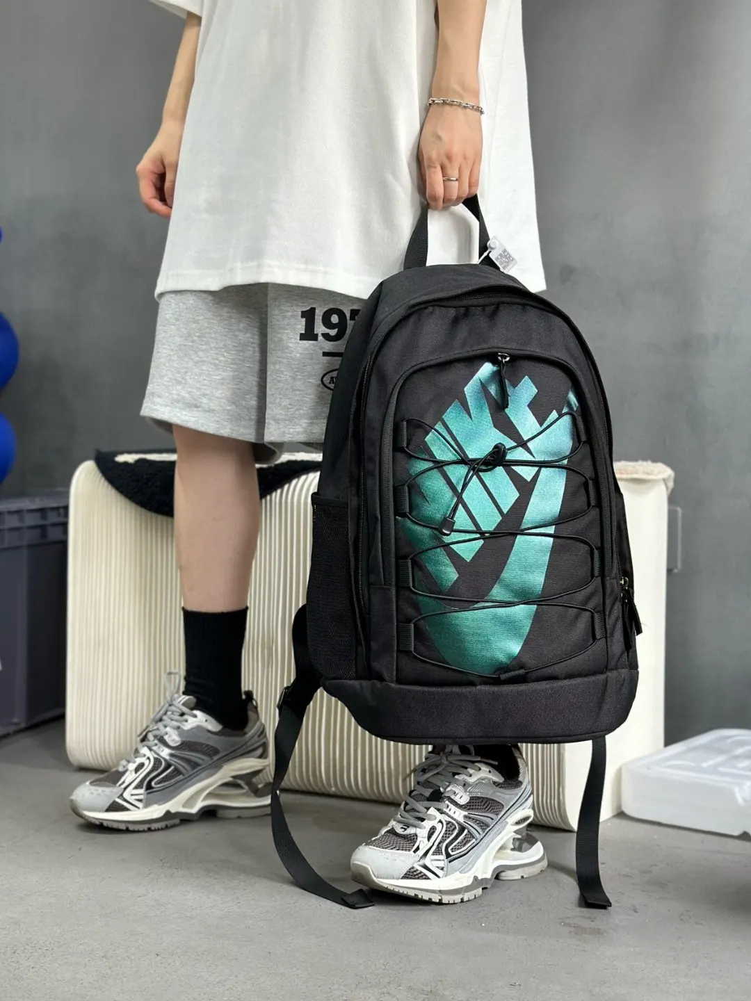 粉色 Nike耐克抽绳系列單肩包学生书包 日常單肩背款
